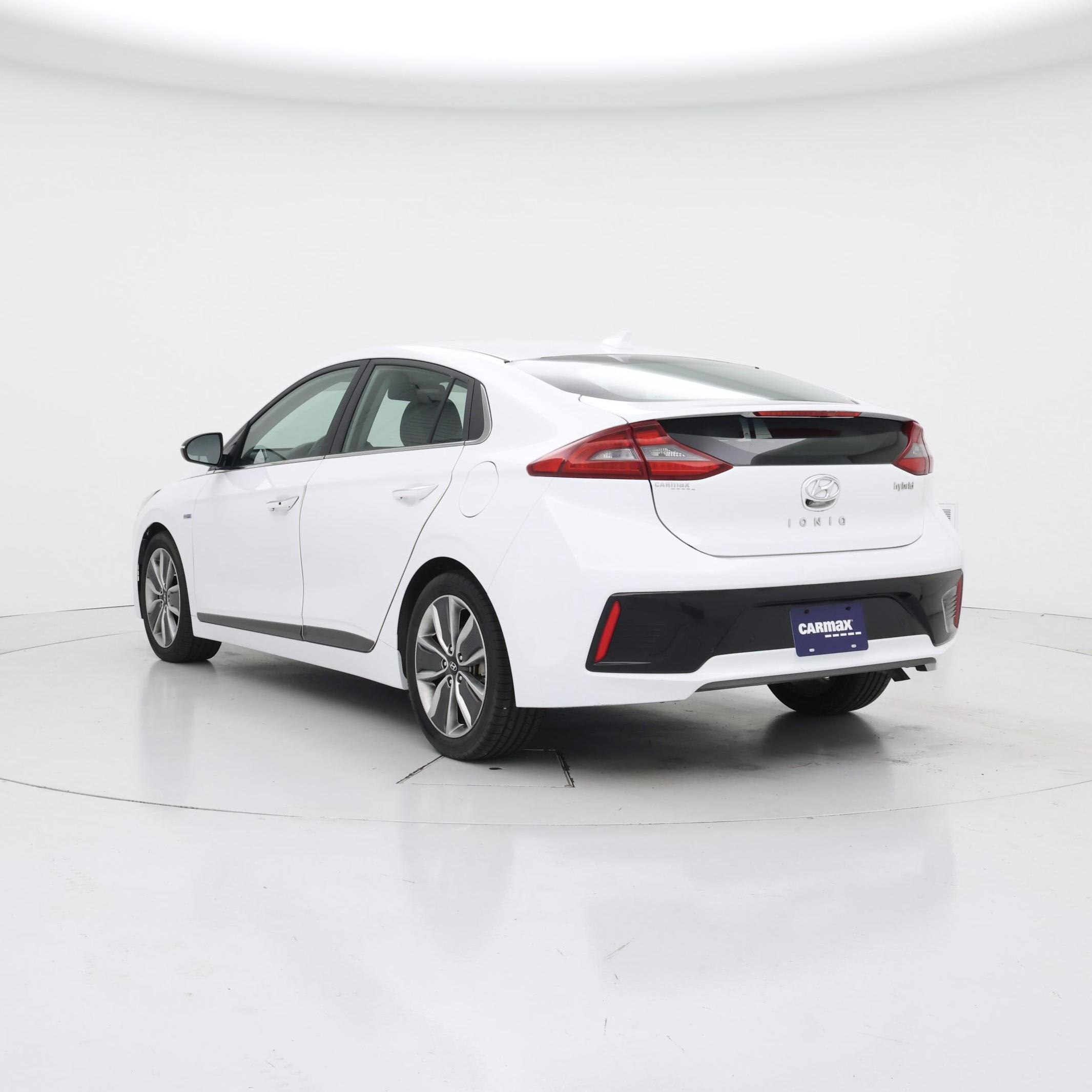 Thumbnail: 2019 Hyundai Ioniq - 2