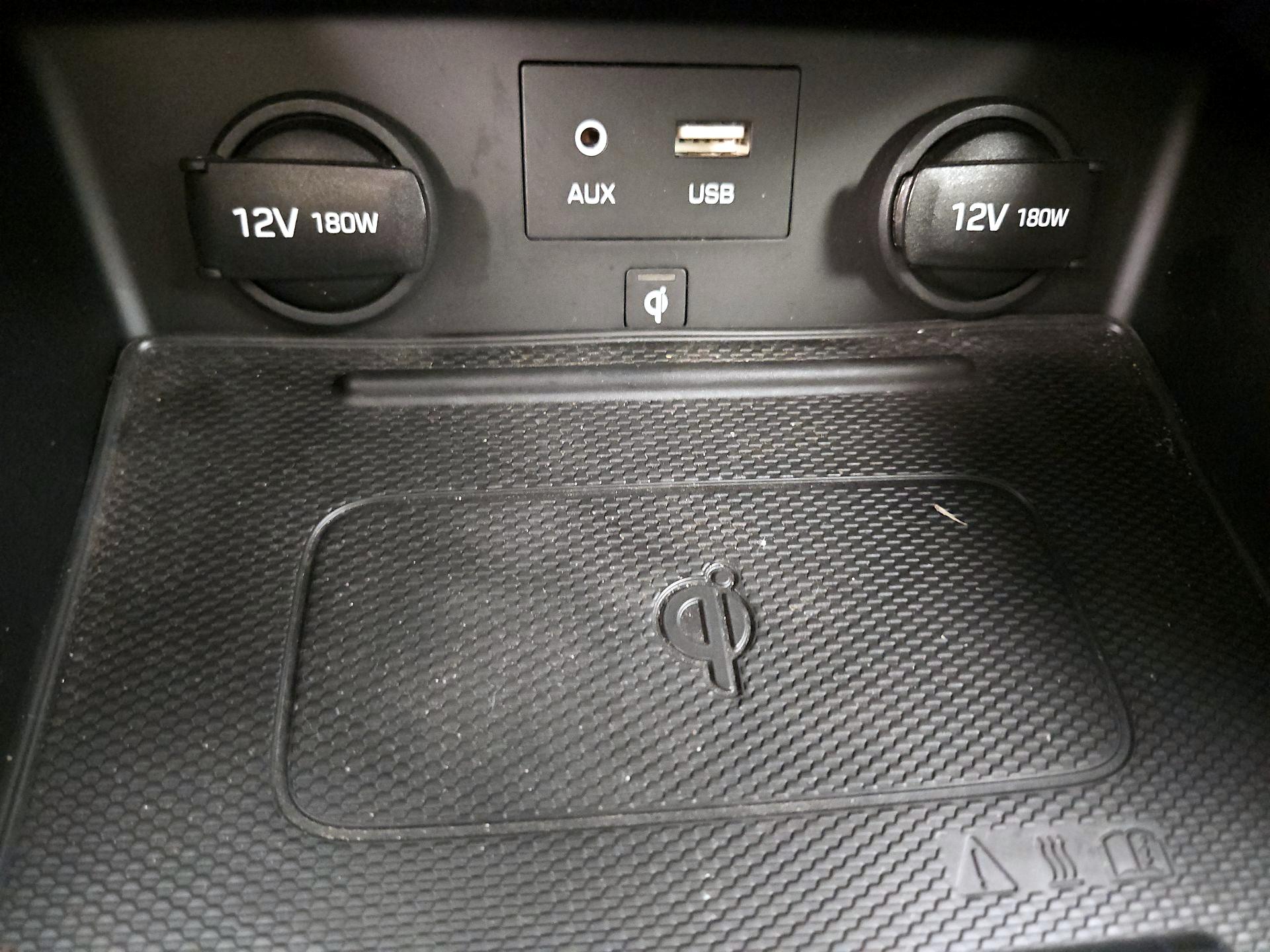 Thumbnail: 2019 Hyundai Ioniq - 19