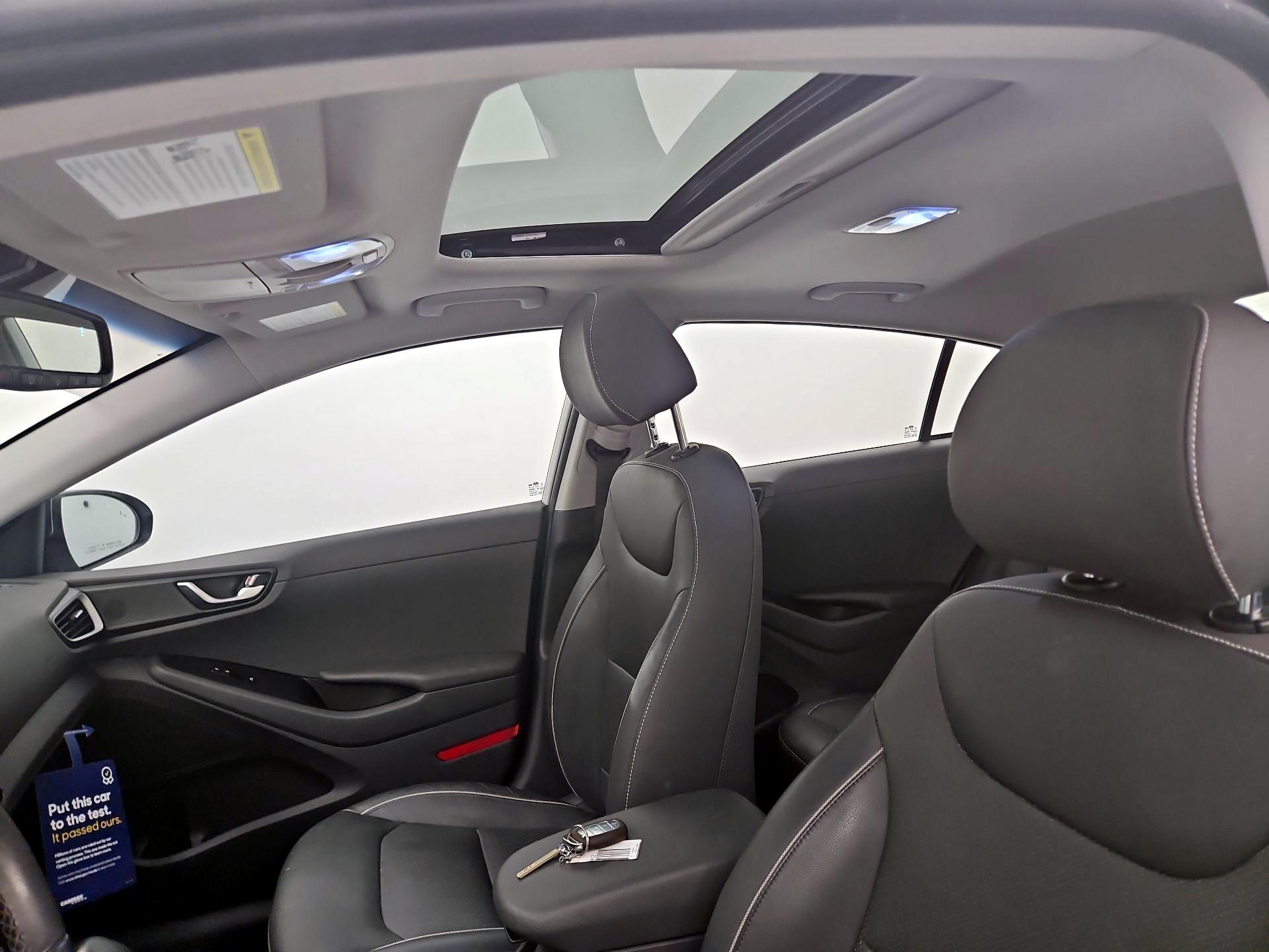 Thumbnail: 2019 Hyundai Ioniq - 20