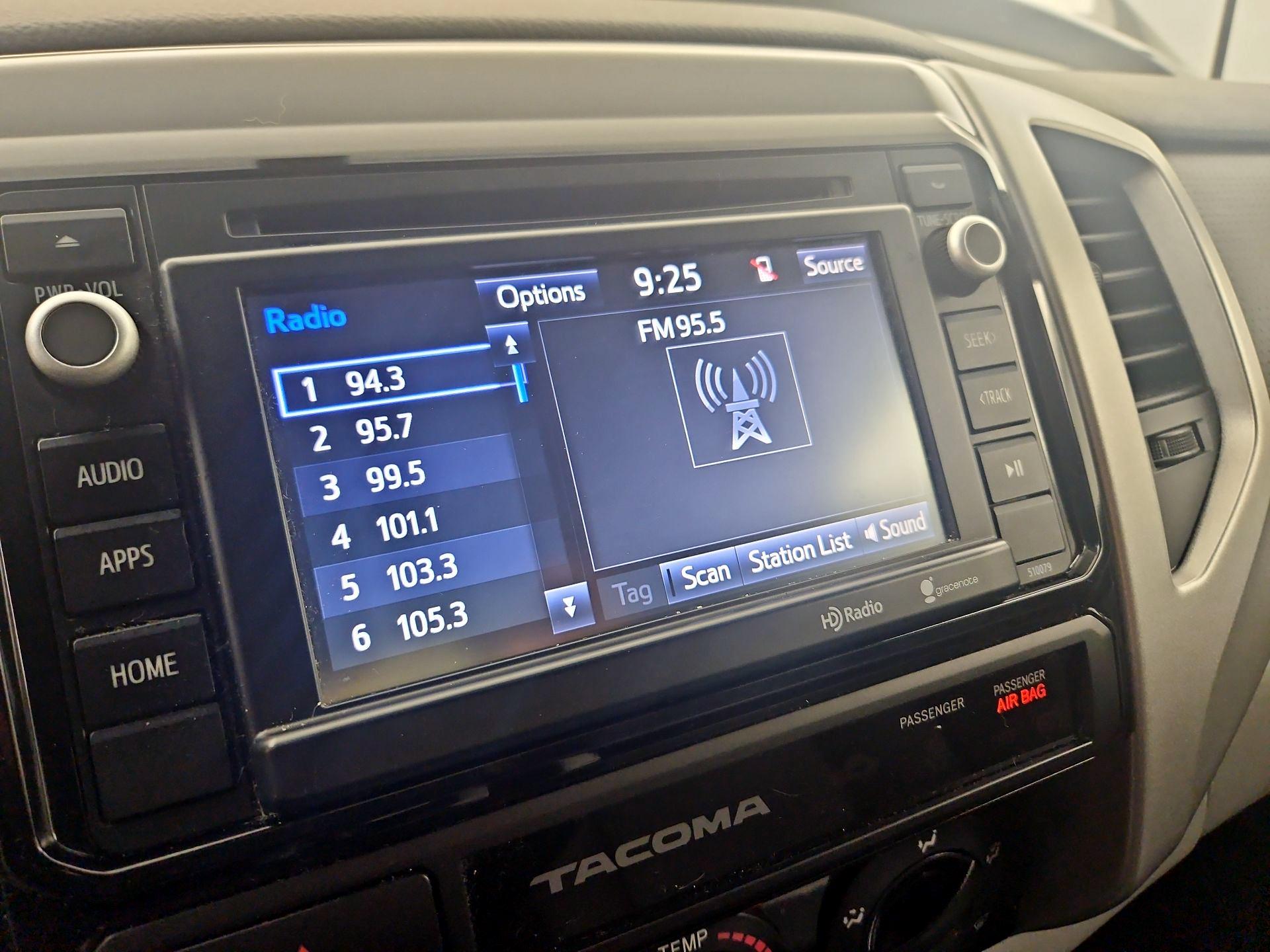 Thumbnail: 2015 Toyota Tacoma - 14