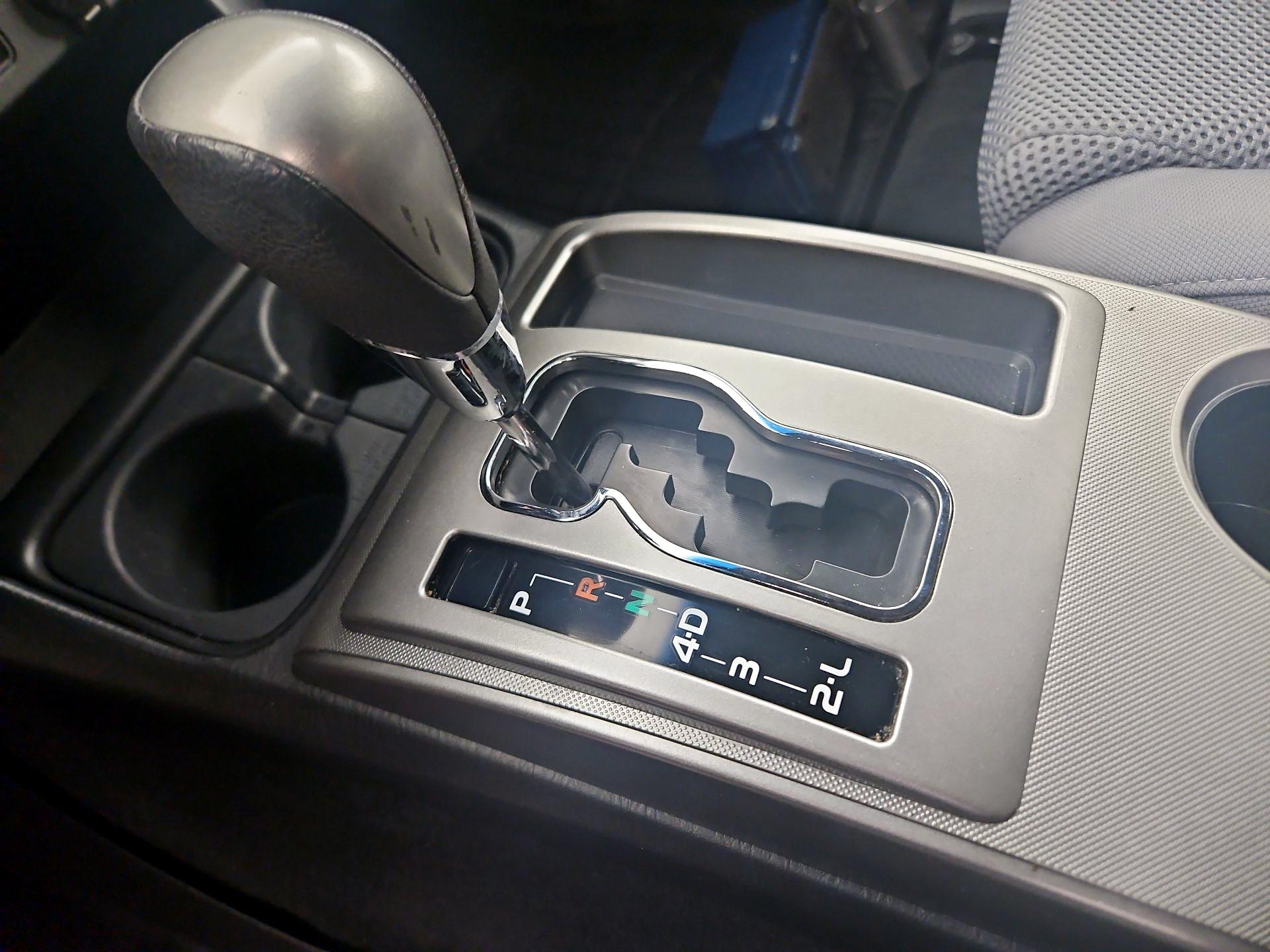 Thumbnail: 2015 Toyota Tacoma - 16