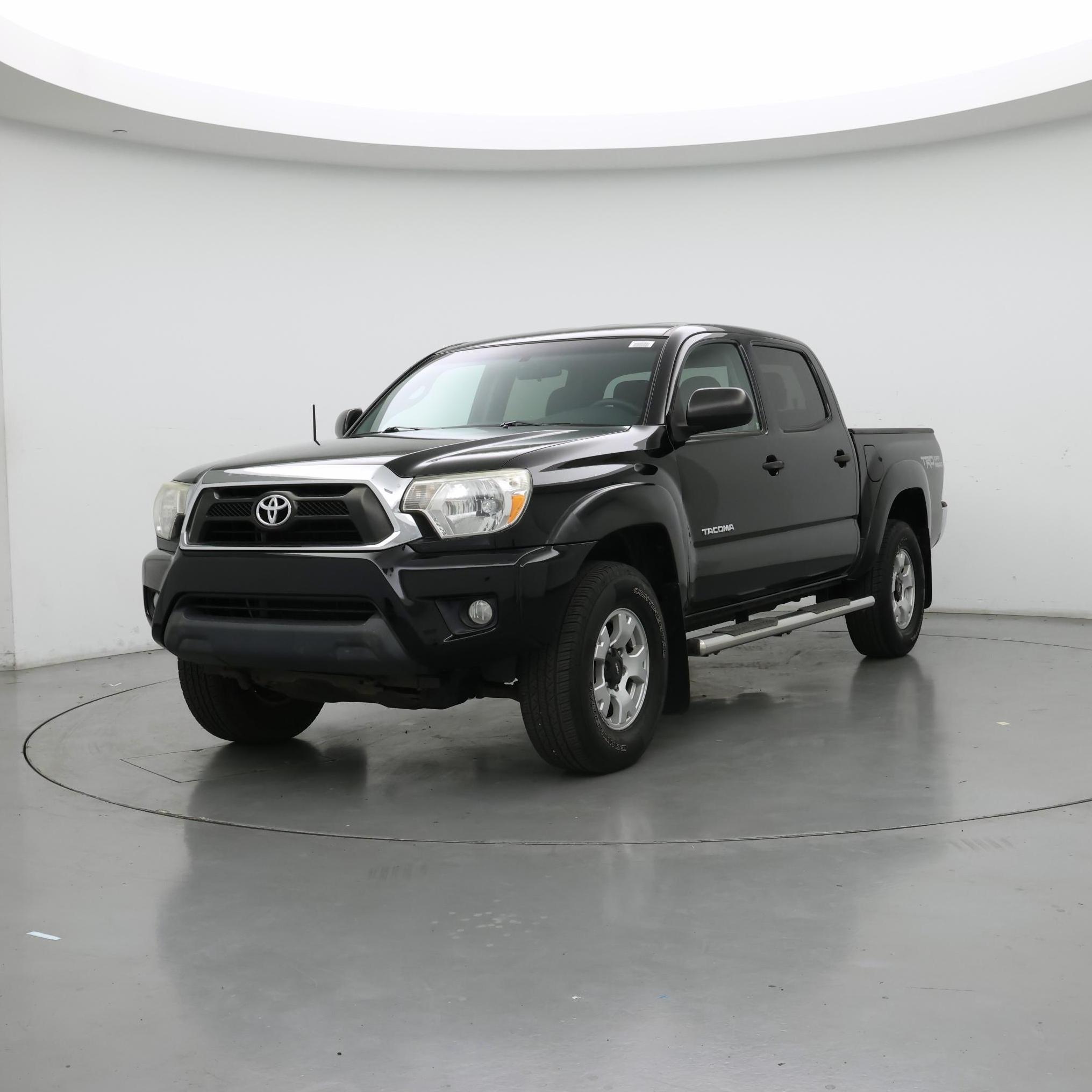 Thumbnail: 2015 Toyota Tacoma - 4