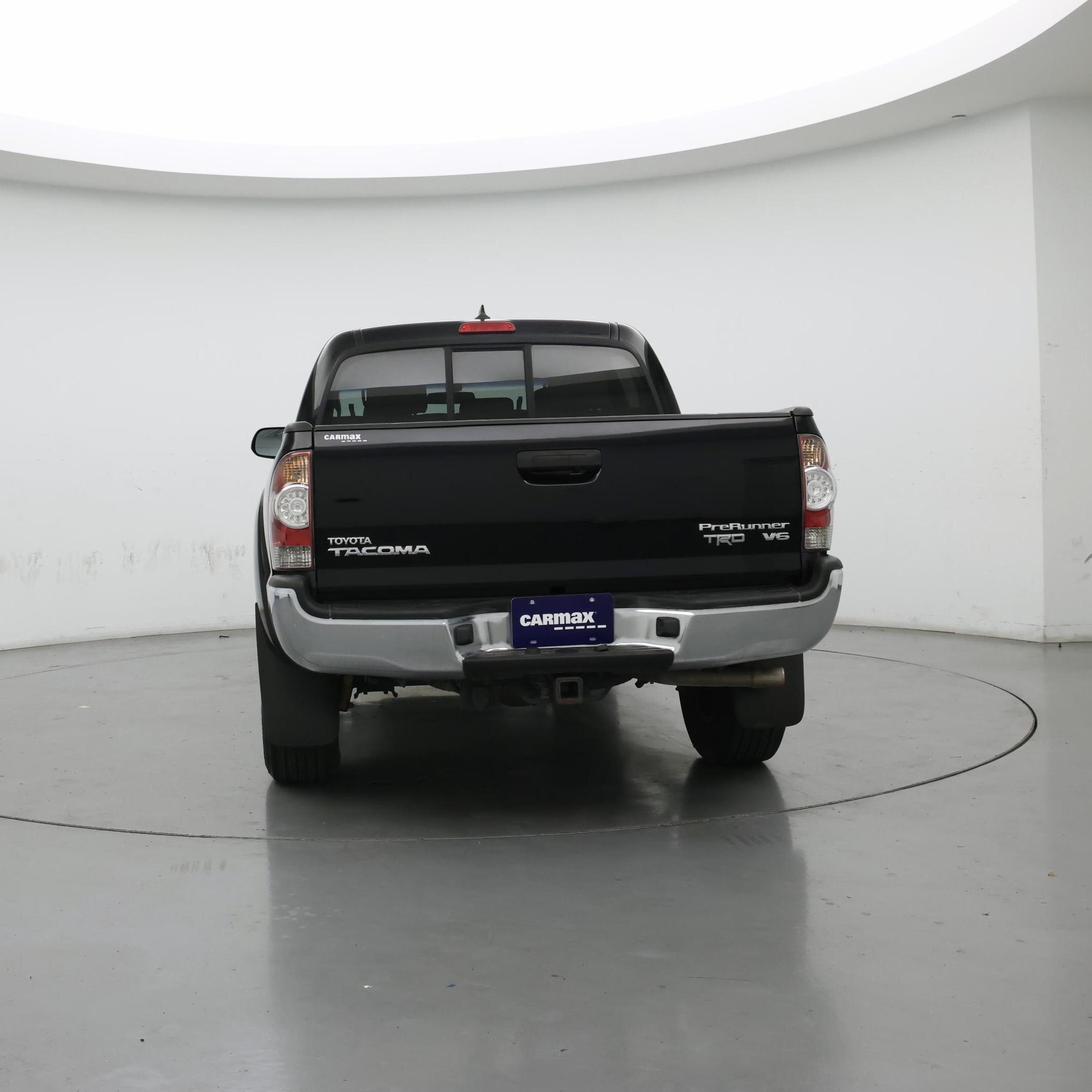 Thumbnail: 2015 Toyota Tacoma - 6