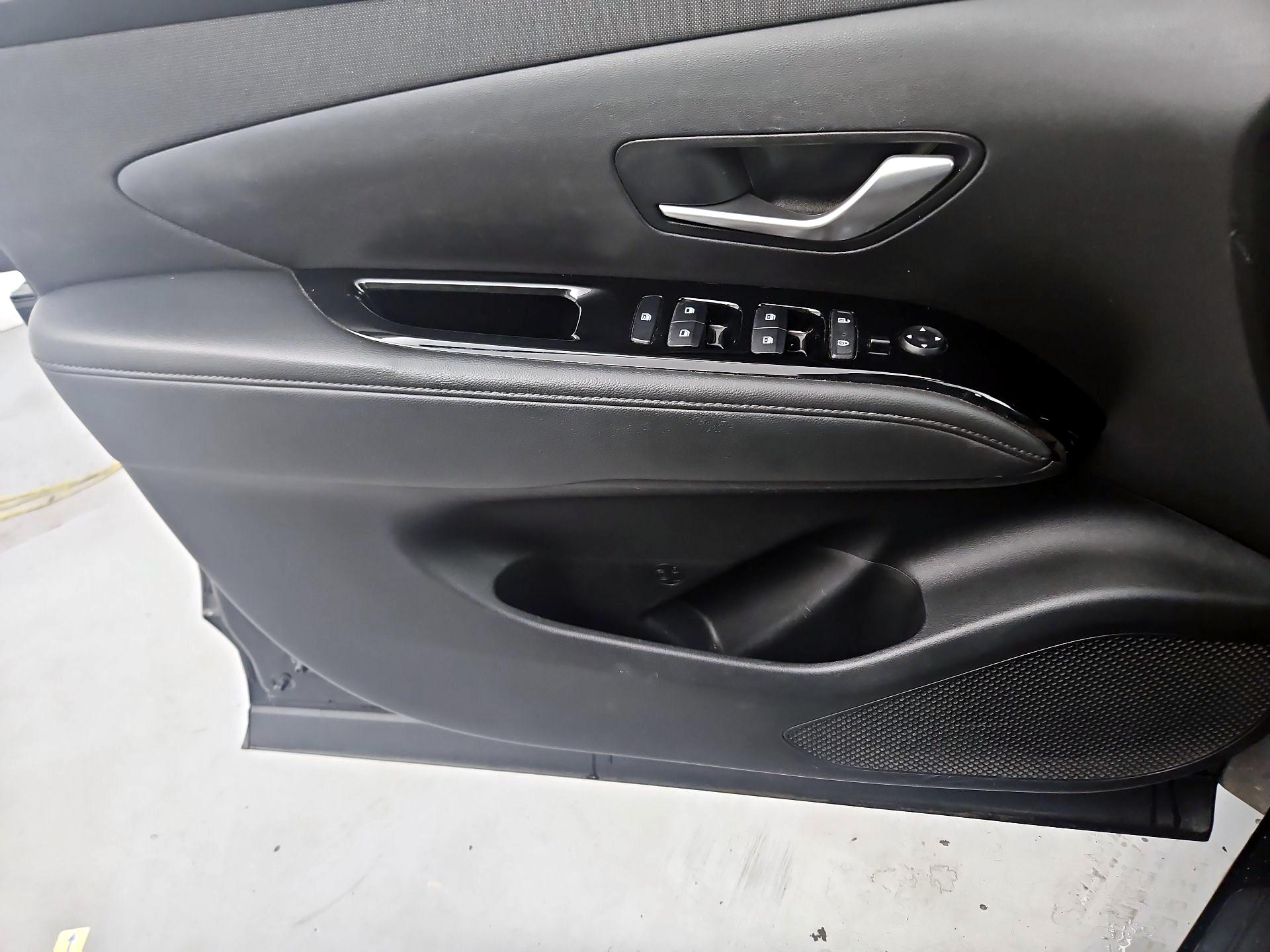 Thumbnail: 2022 Hyundai Tucson - 12