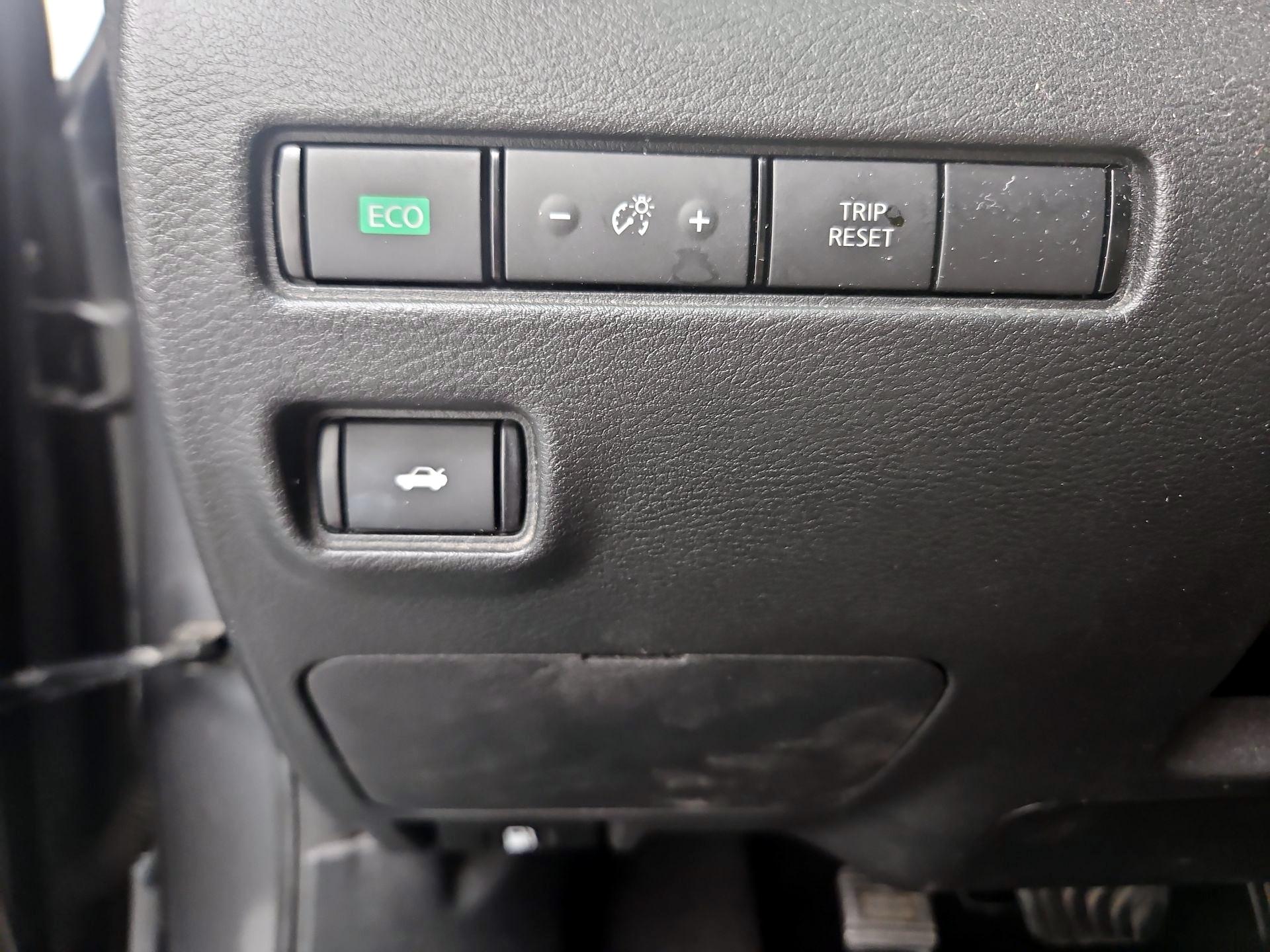 Thumbnail: 2020 Nissan Sentra - 13