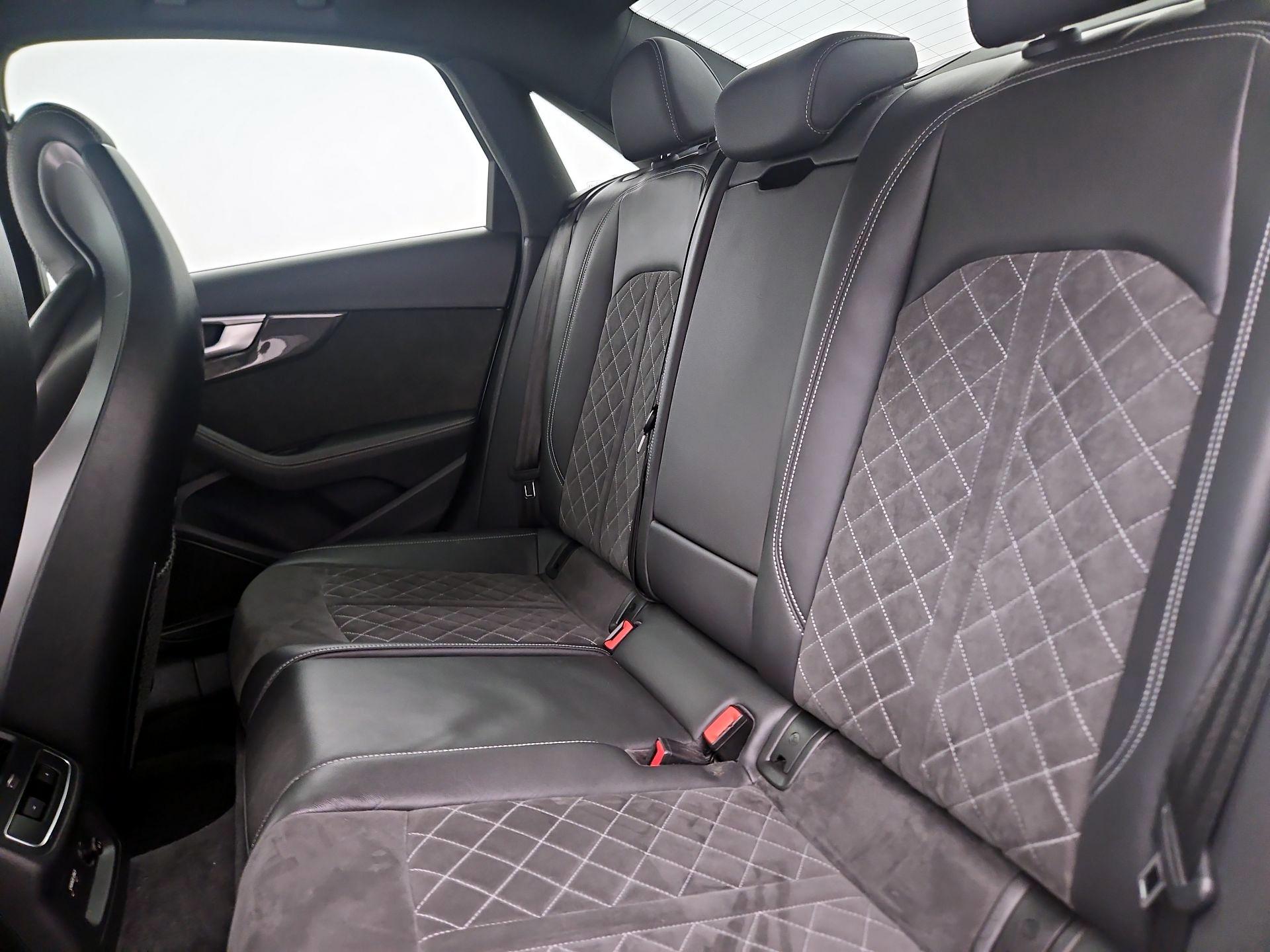 Thumbnail: 2021 Audi S4 - 19