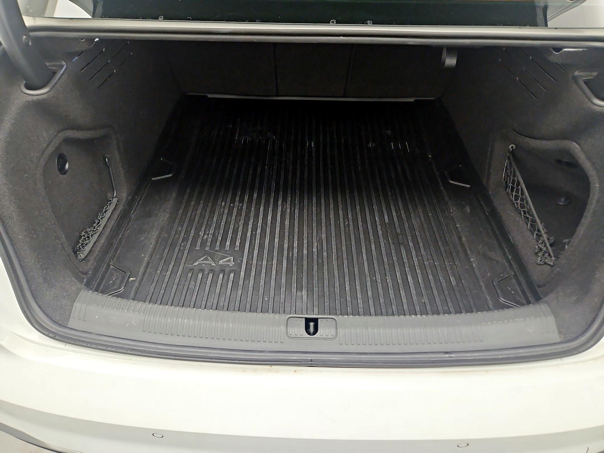 Thumbnail: 2021 Audi S4 - 20