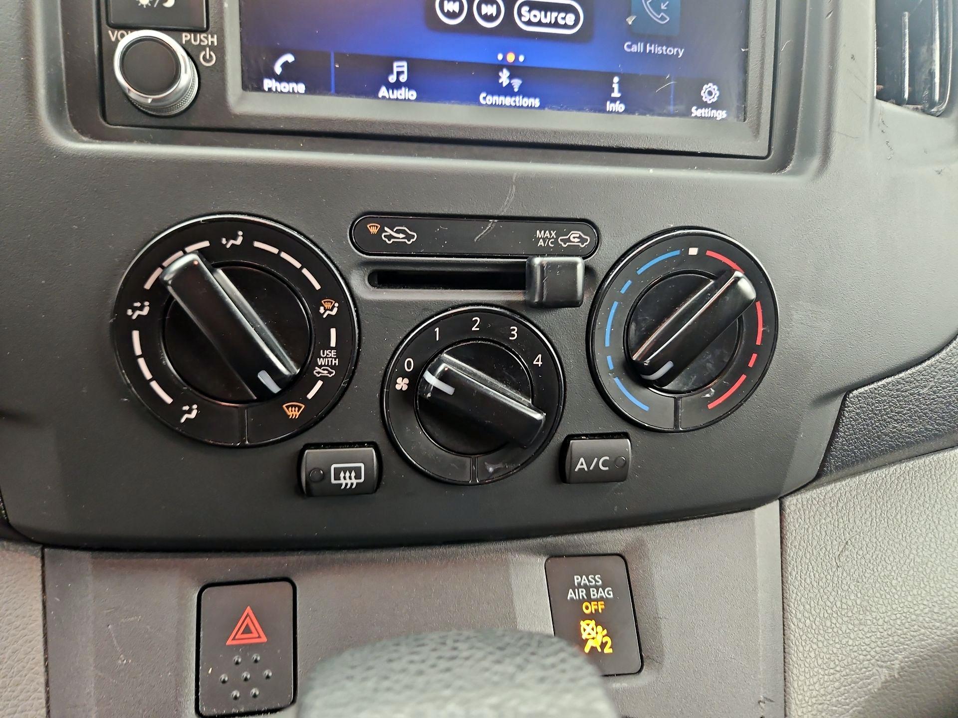 Thumbnail: 2021 Nissan NV200 - 16