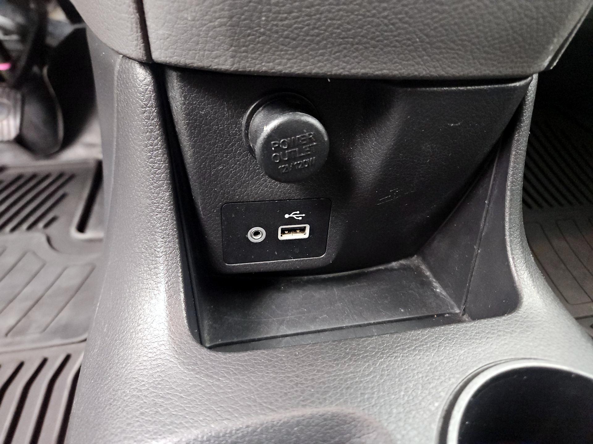 Thumbnail: 2021 Nissan NV200 - 18