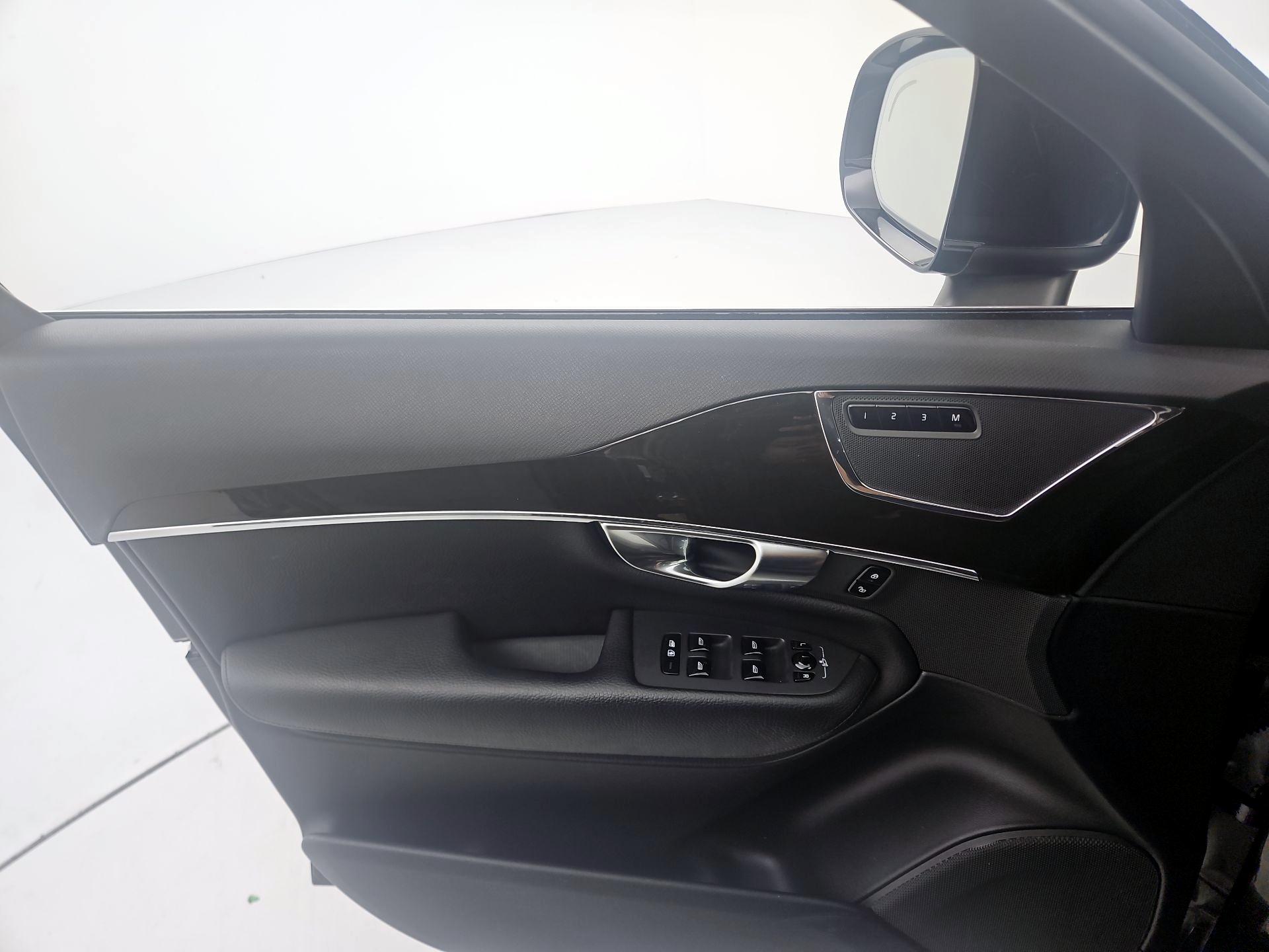 Thumbnail: 2018 Volvo XC90 - 12