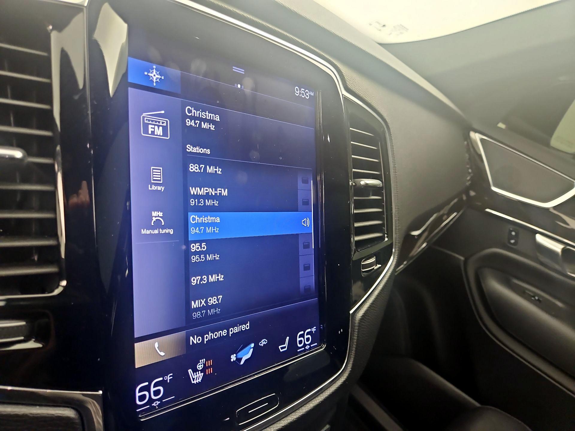 Thumbnail: 2018 Volvo XC90 - 16