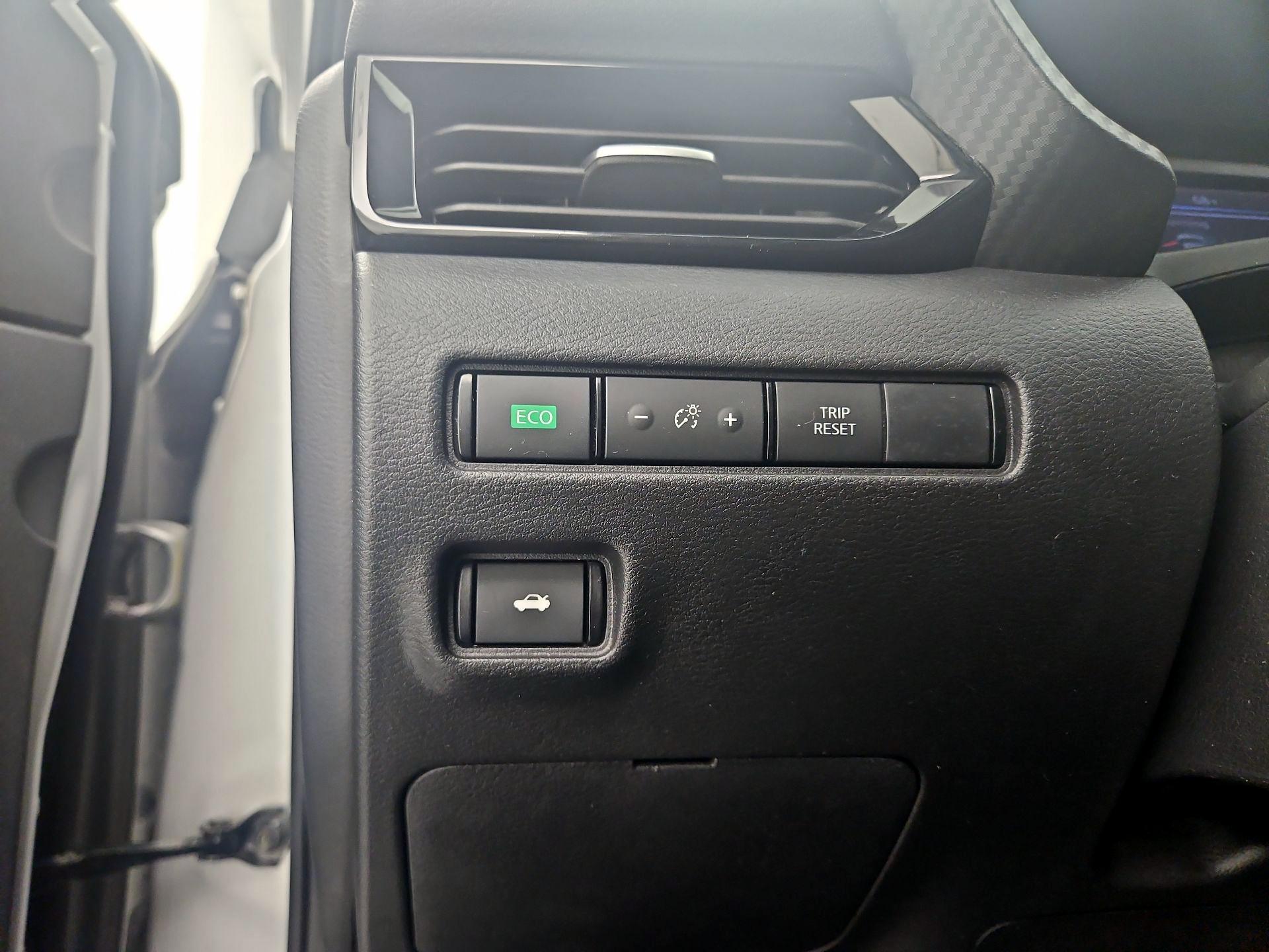 Thumbnail: 2022 Nissan Sentra - 13