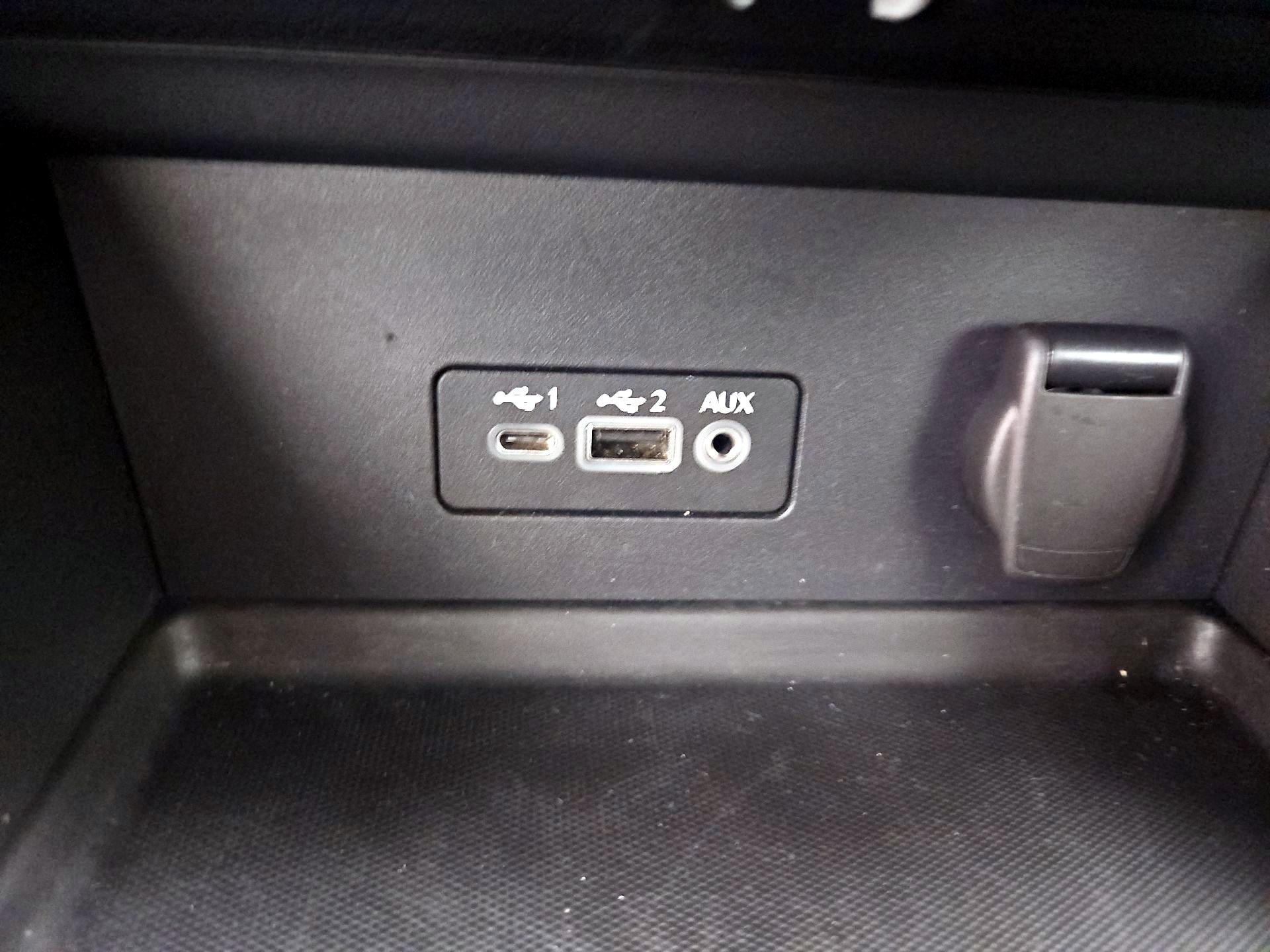 Thumbnail: 2022 Nissan Sentra - 18