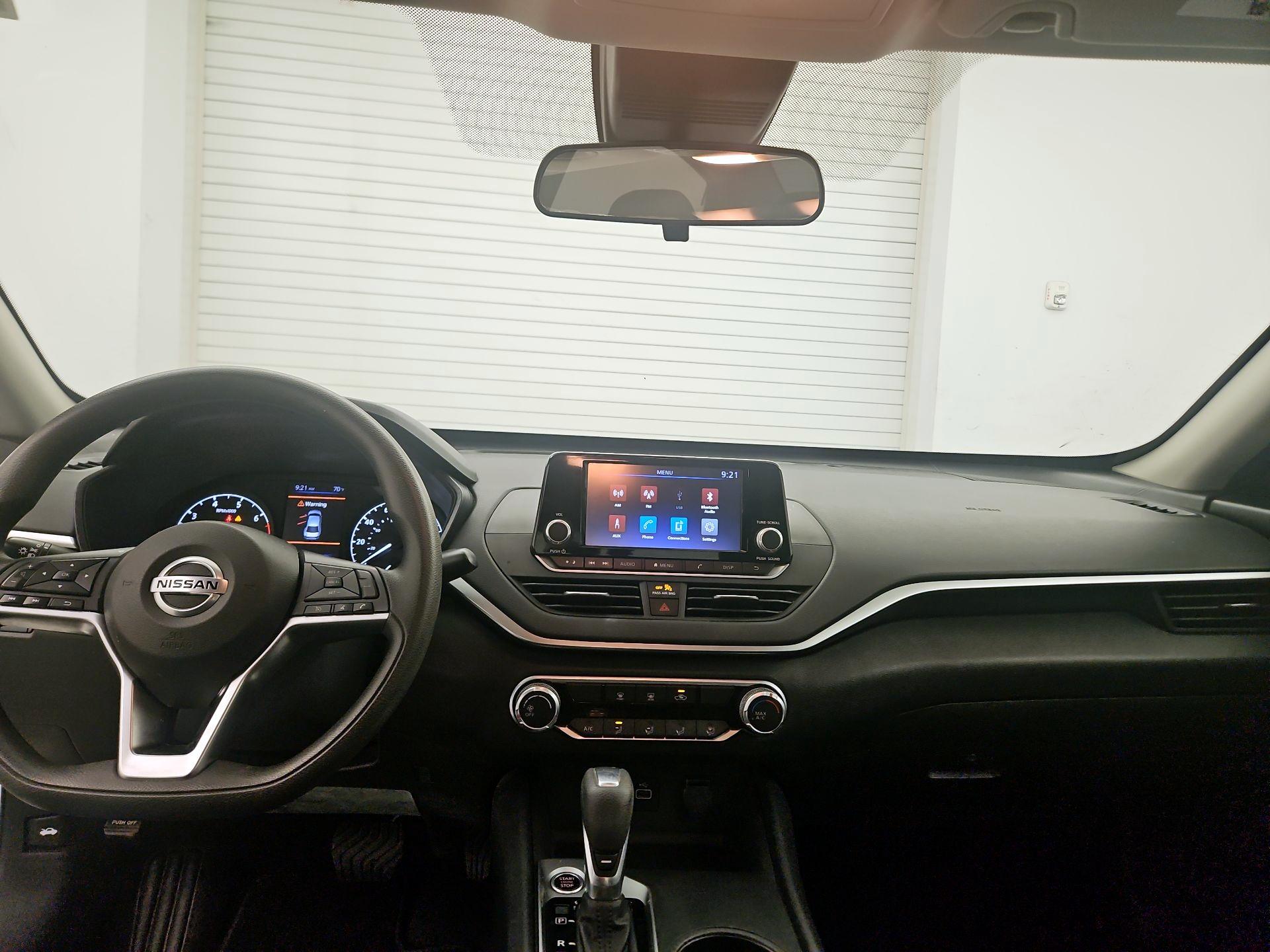 Thumbnail: 2021 Nissan Altima - 9