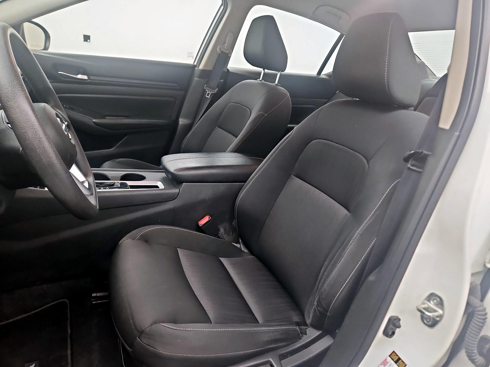 Thumbnail: 2021 Nissan Altima - 11