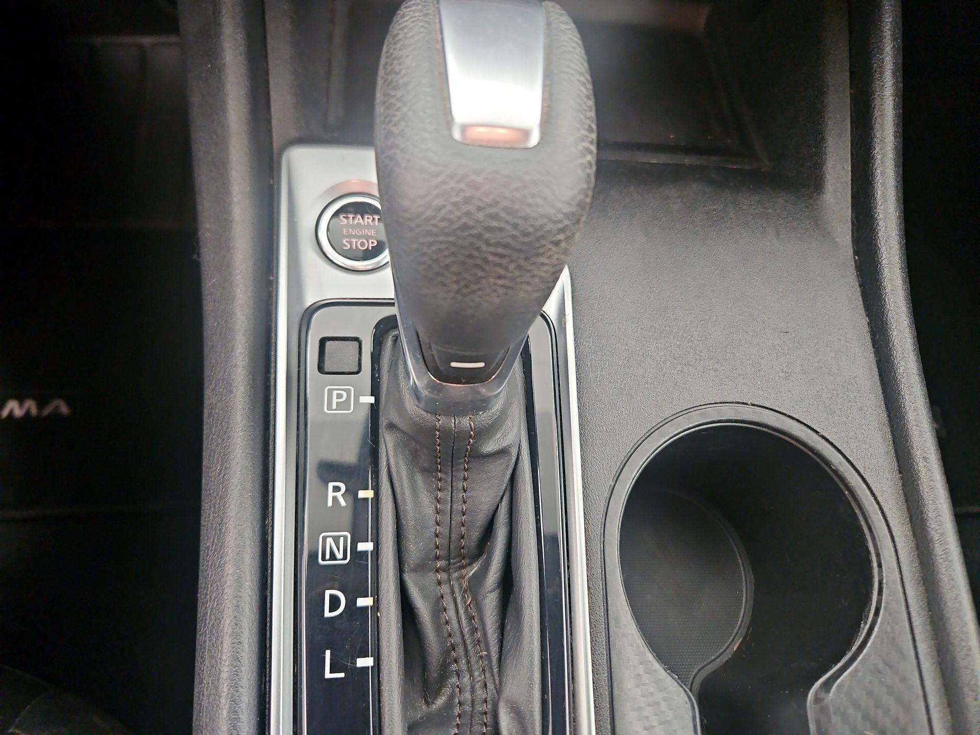 Thumbnail: 2021 Nissan Altima - 16