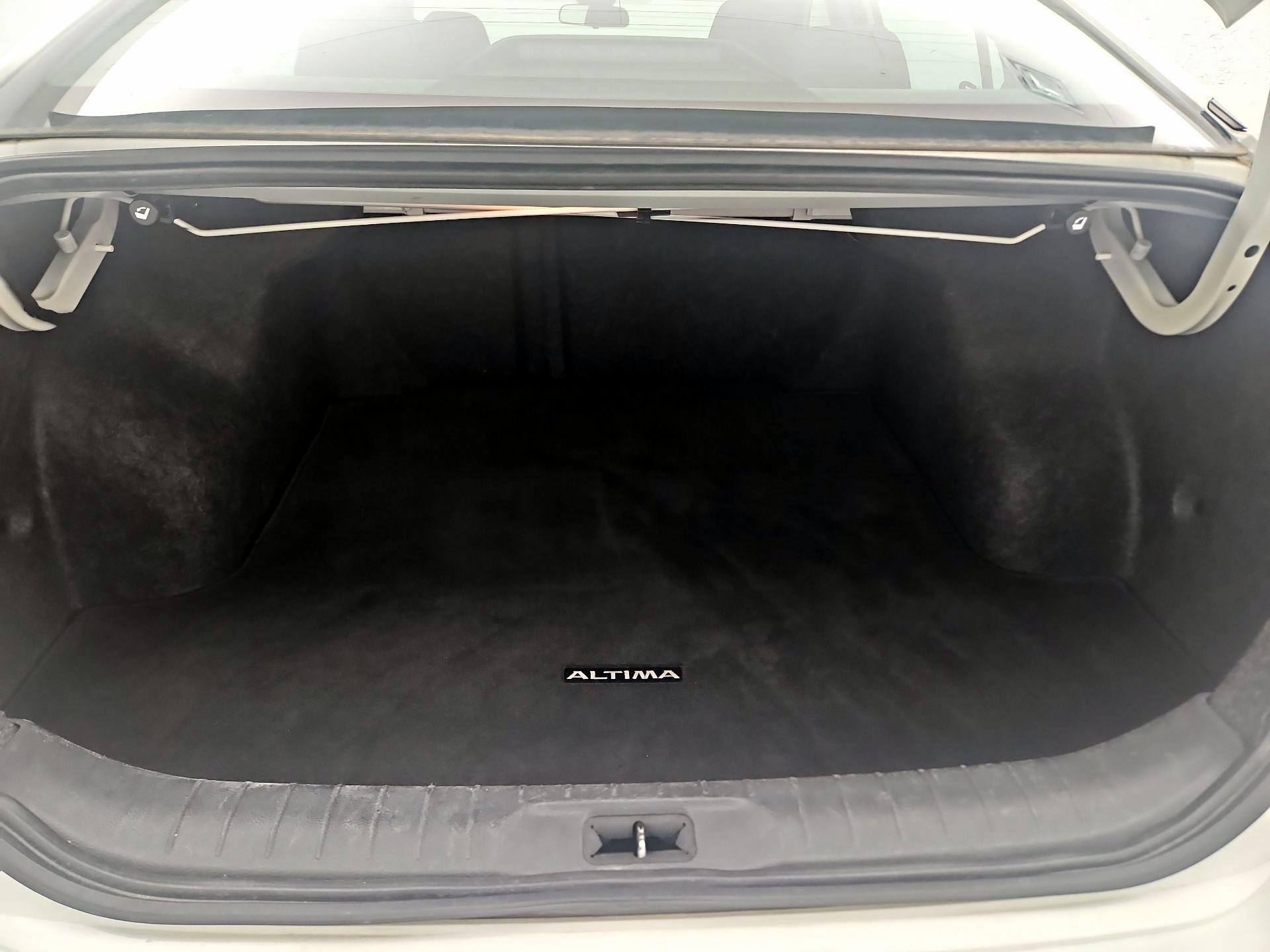 Thumbnail: 2021 Nissan Altima - 19