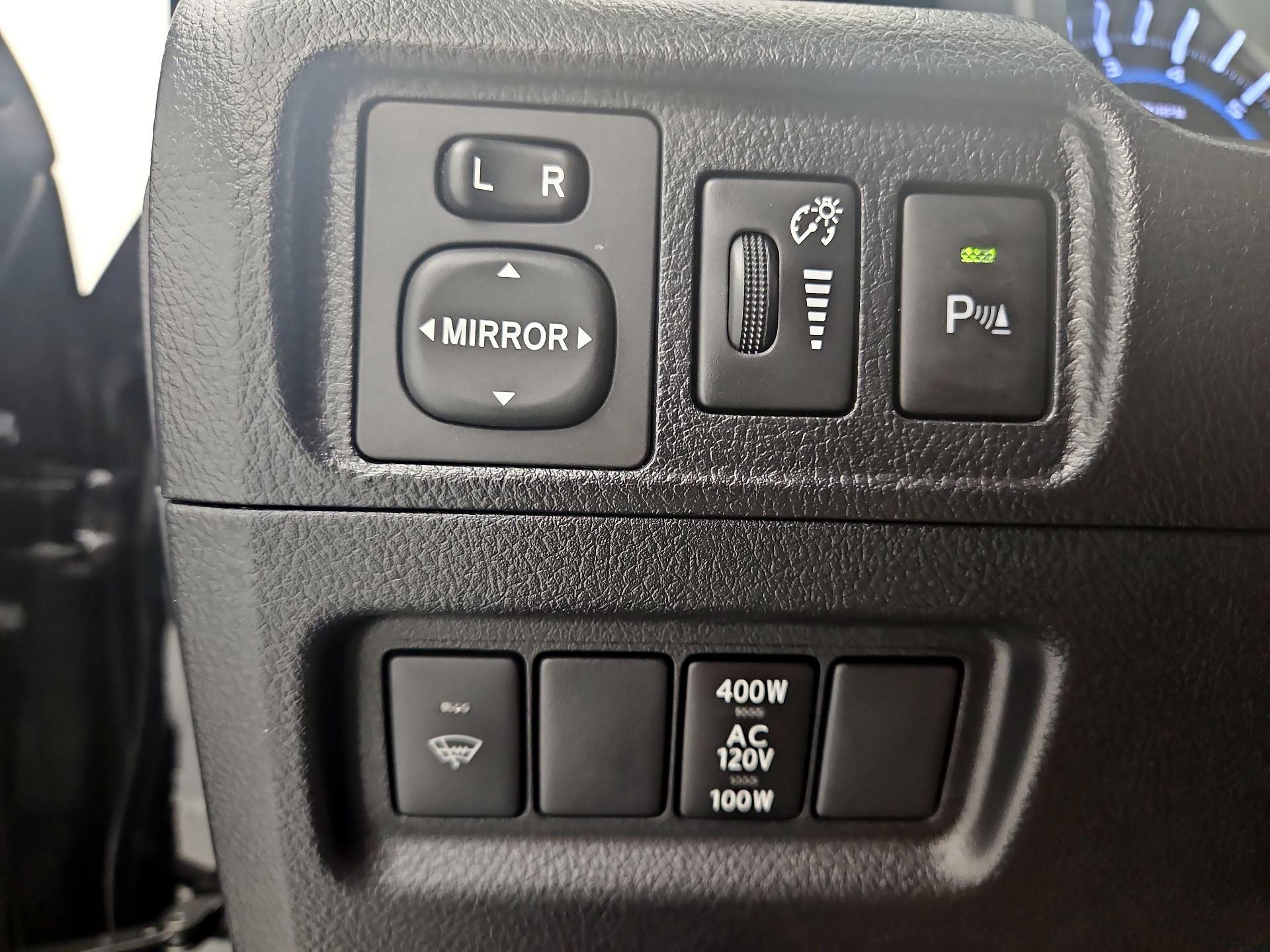 Thumbnail: 2019 Toyota 4Runner - 13