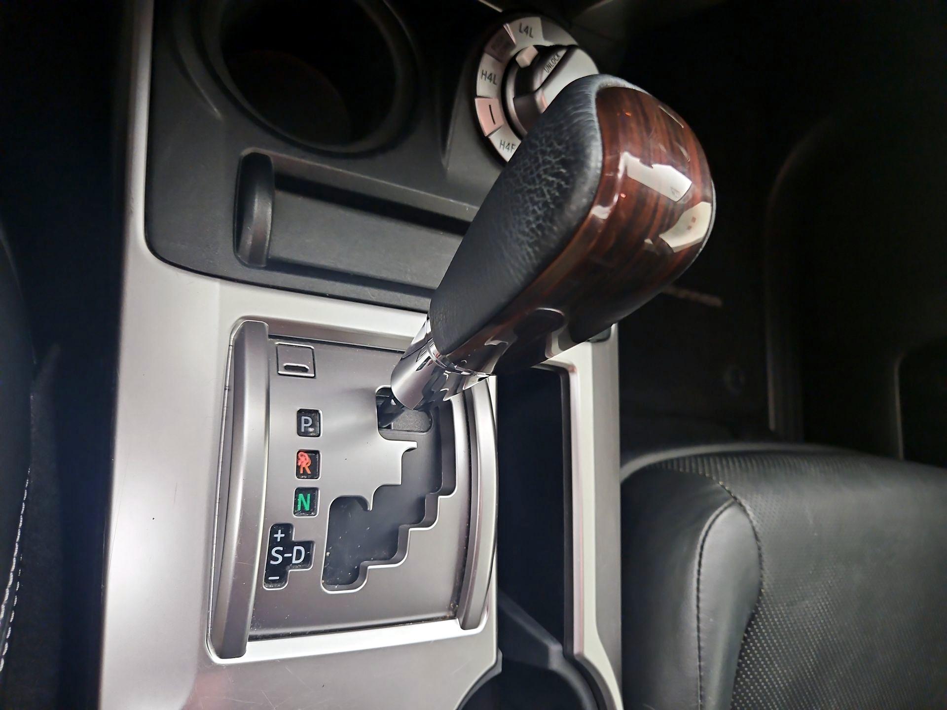 Thumbnail: 2019 Toyota 4Runner - 18