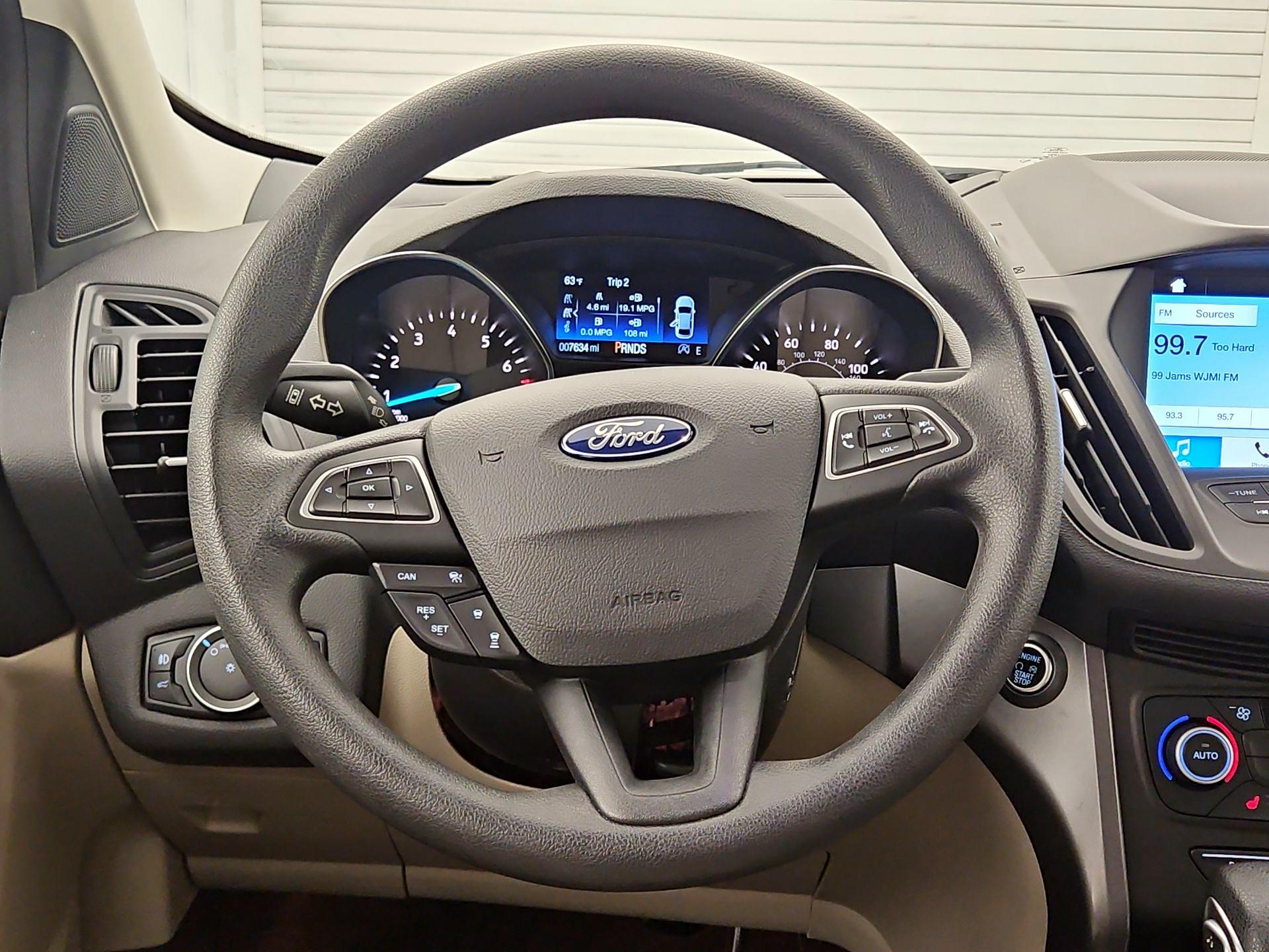 Thumbnail: 2019 Ford Escape - 10