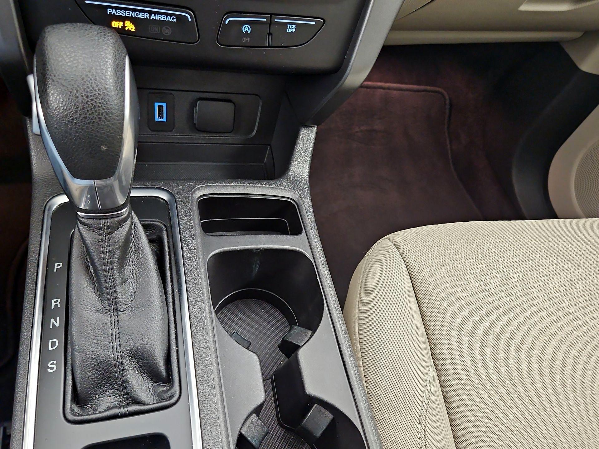 Thumbnail: 2019 Ford Escape - 17