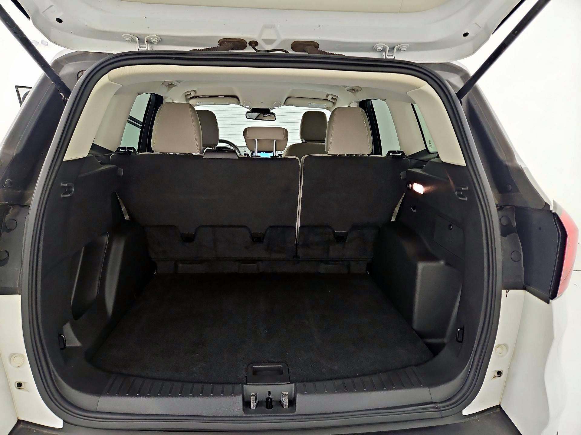 Thumbnail: 2019 Ford Escape - 20