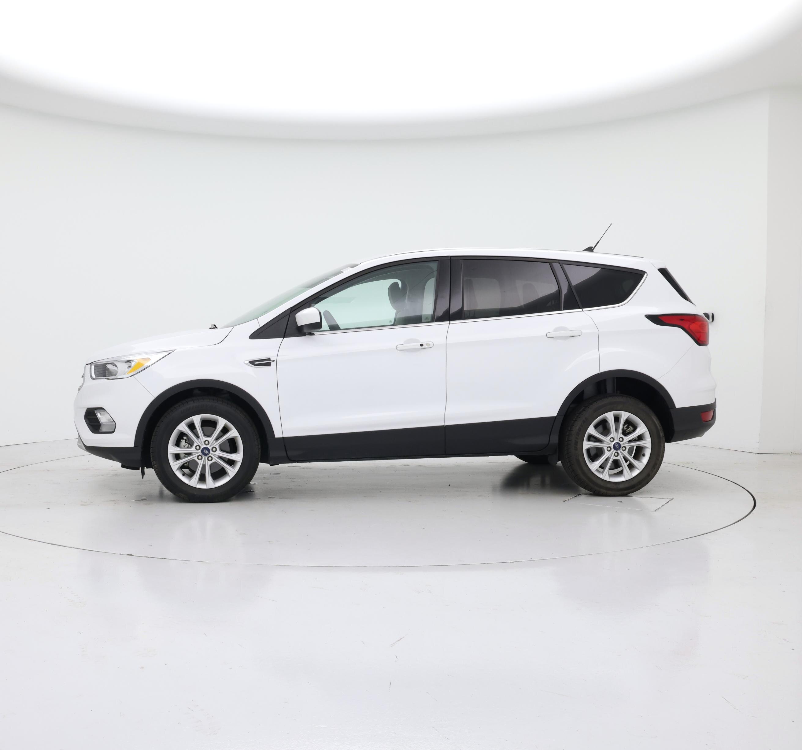 Thumbnail: 2019 Ford Escape - 3