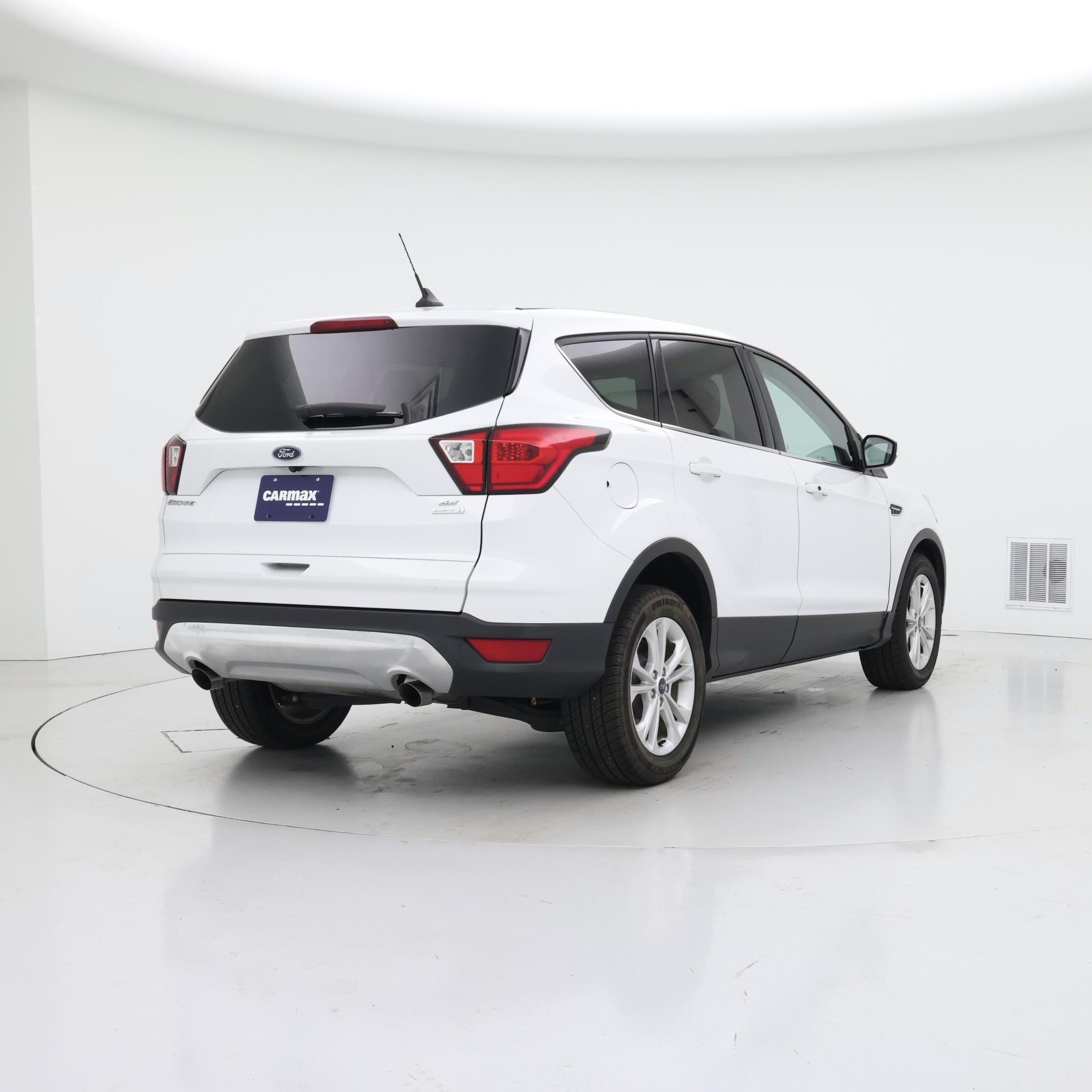 Thumbnail: 2019 Ford Escape - 8