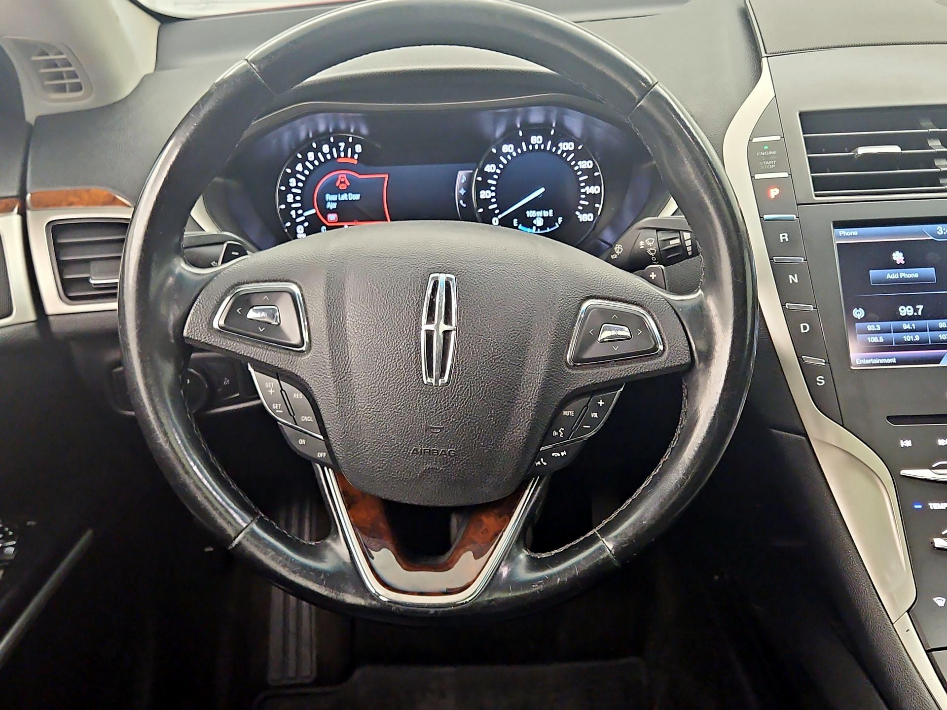 Thumbnail: 2016 Lincoln MKZ - 10