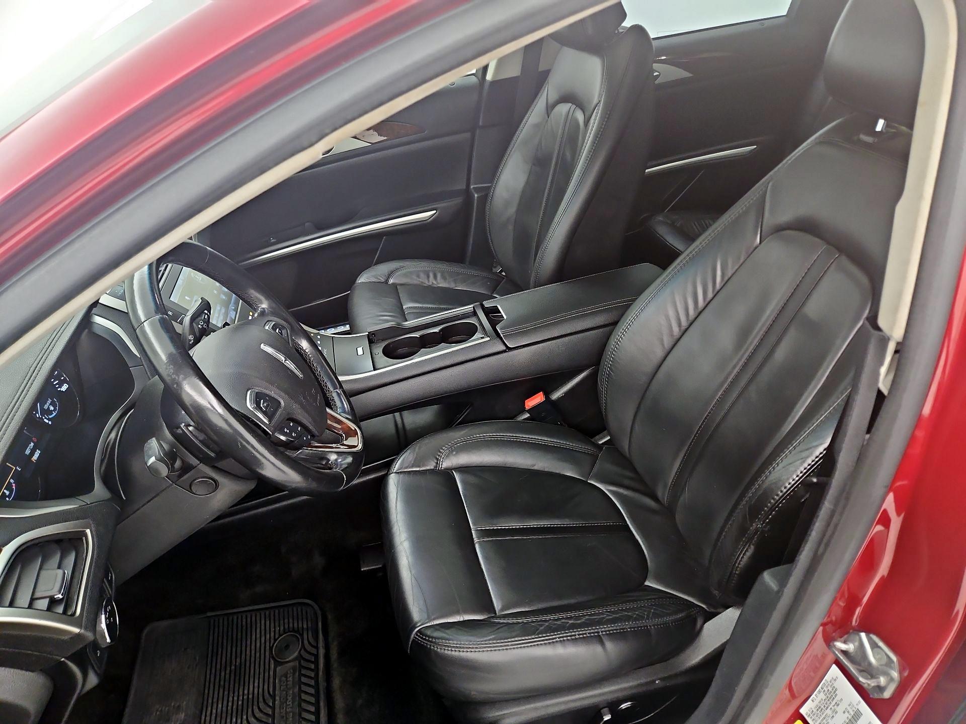 Thumbnail: 2016 Lincoln MKZ - 11