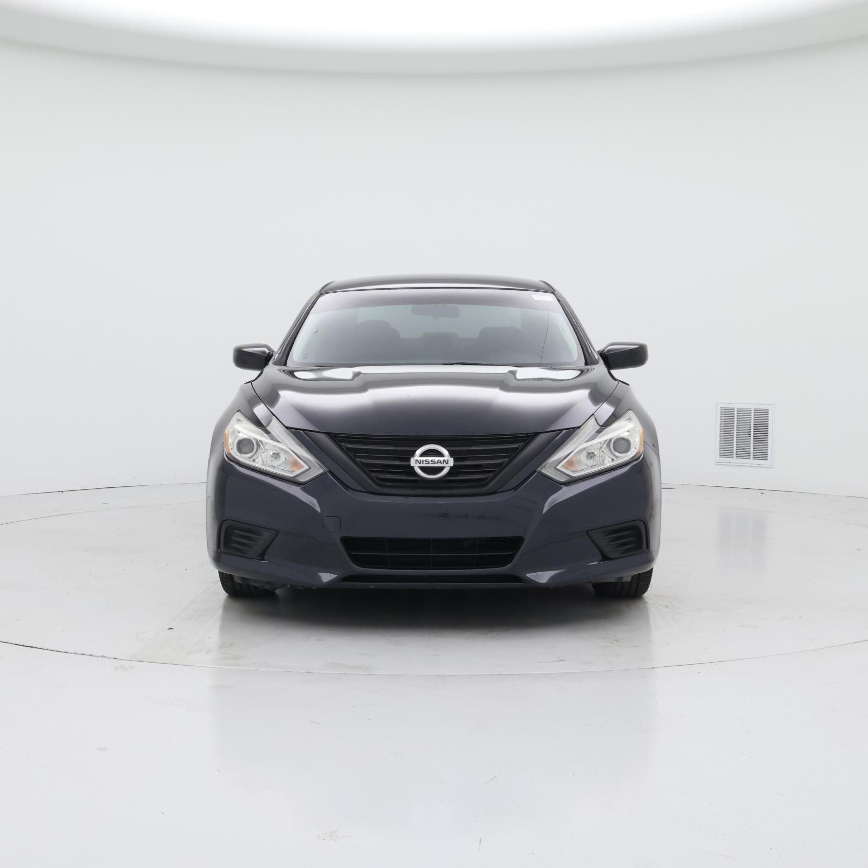 Thumbnail: 2017 Nissan Altima - 5