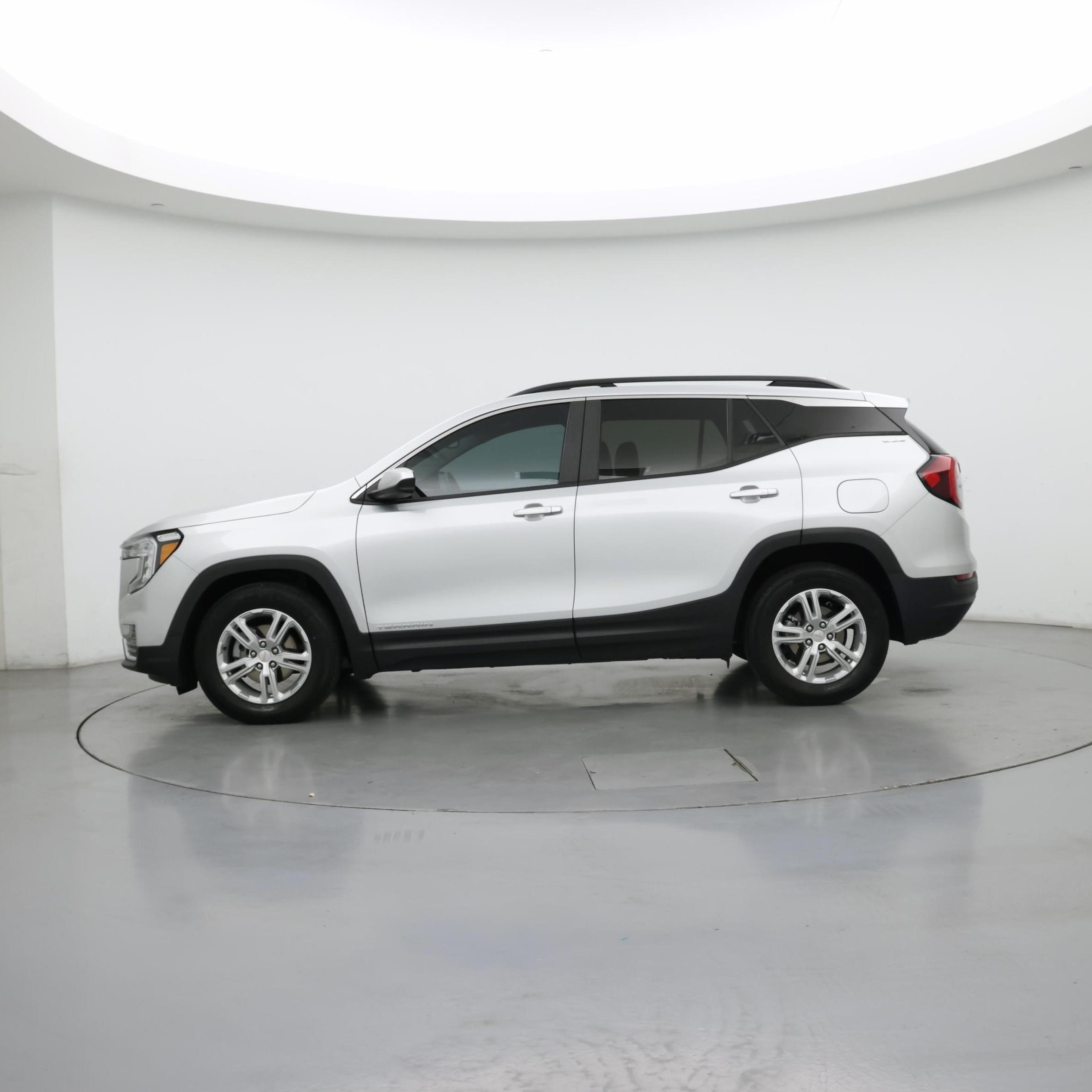 Thumbnail: 2022 GMC Terrain - 3