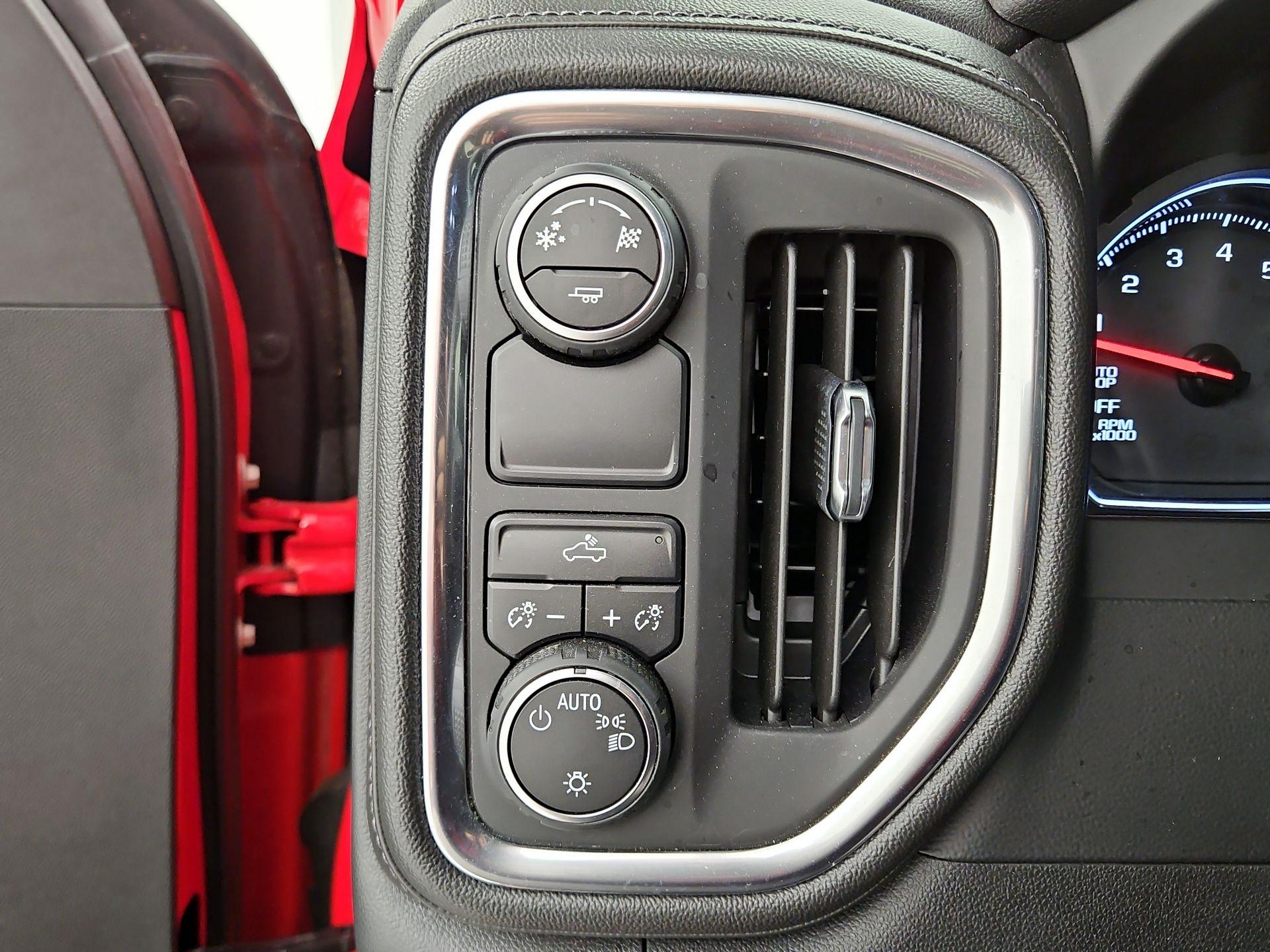 Thumbnail: 2019 Chevrolet Silverado 1500 - 13