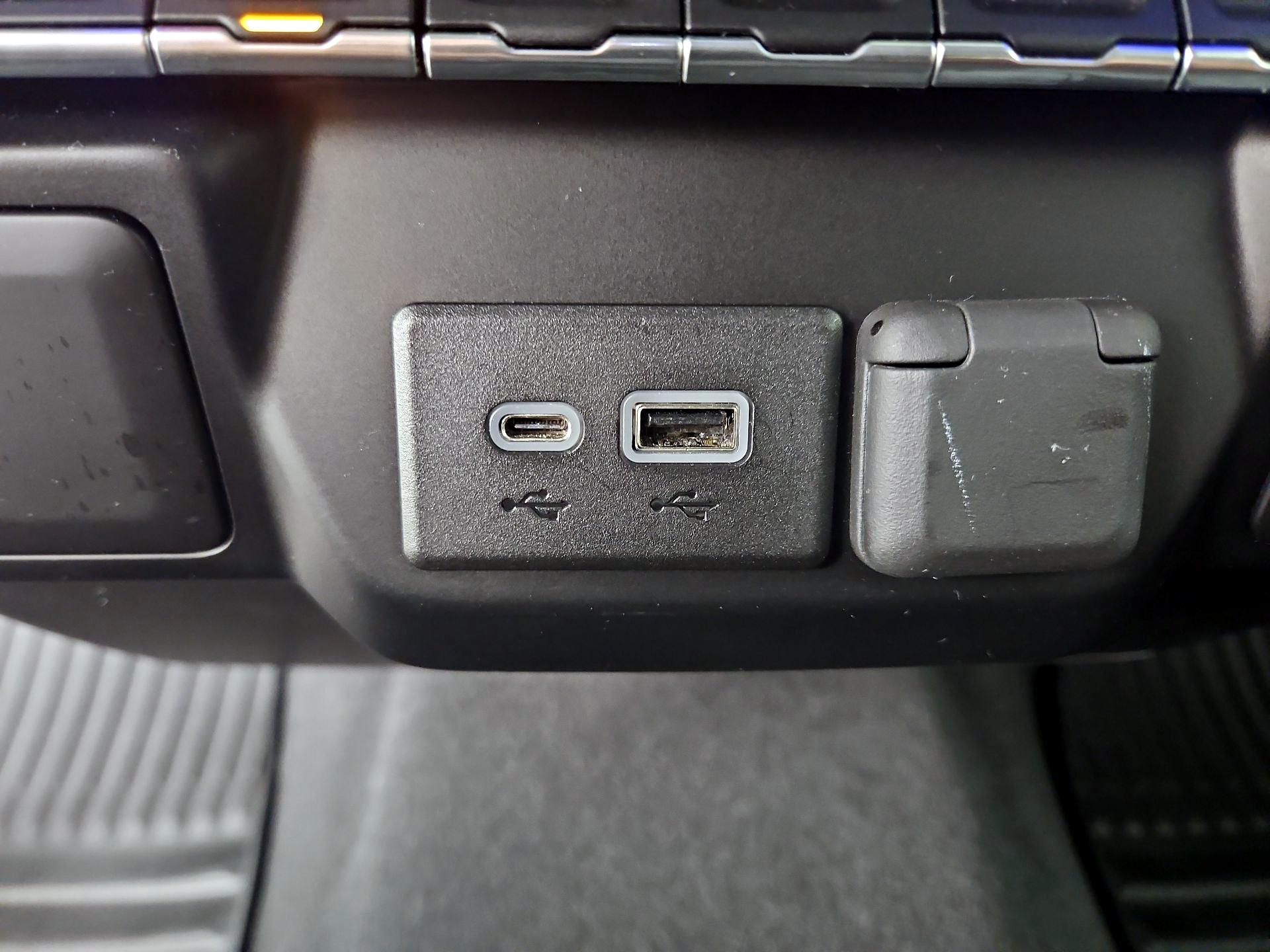 Thumbnail: 2019 Chevrolet Silverado 1500 - 18