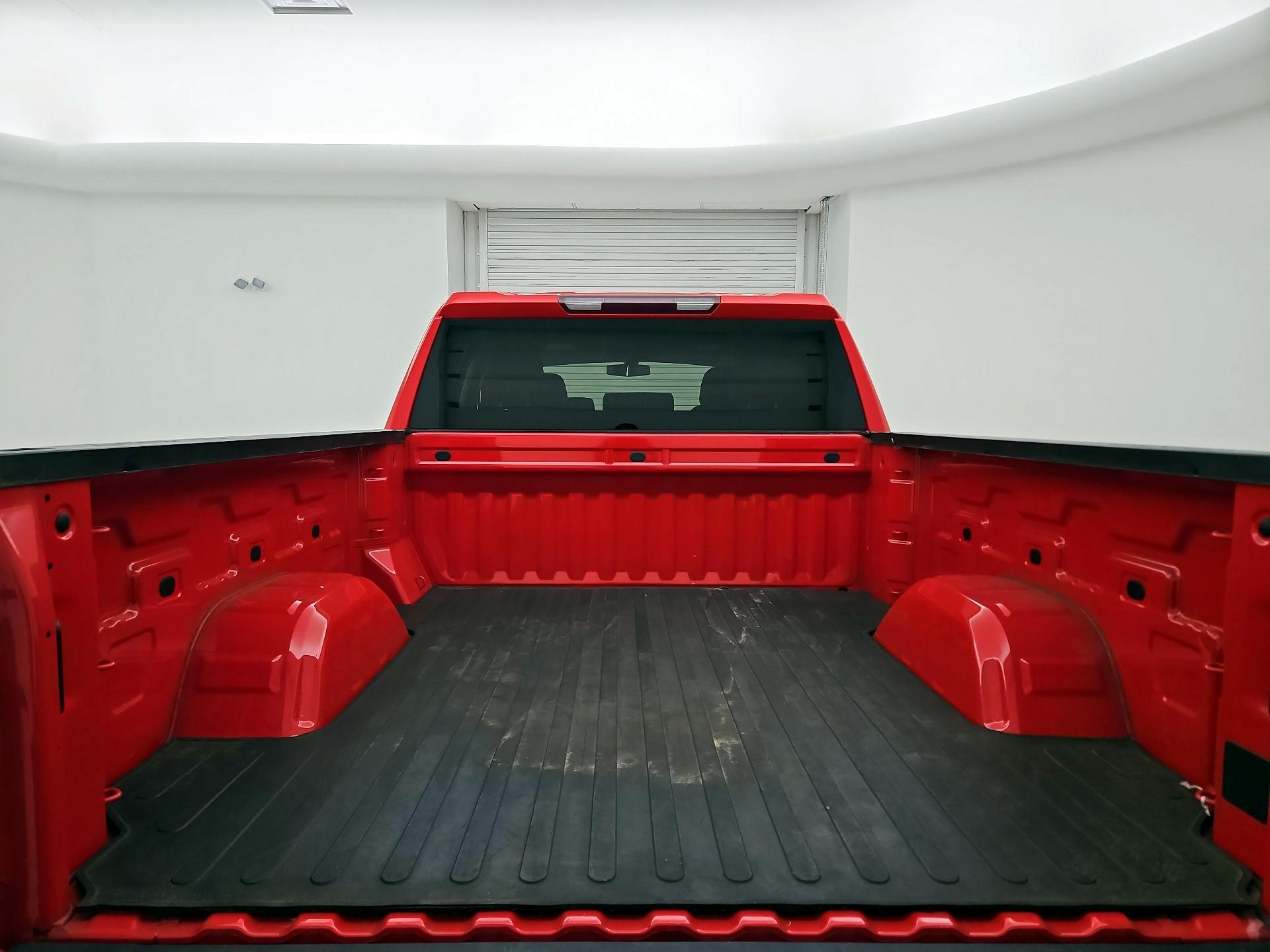 Thumbnail: 2019 Chevrolet Silverado 1500 - 20