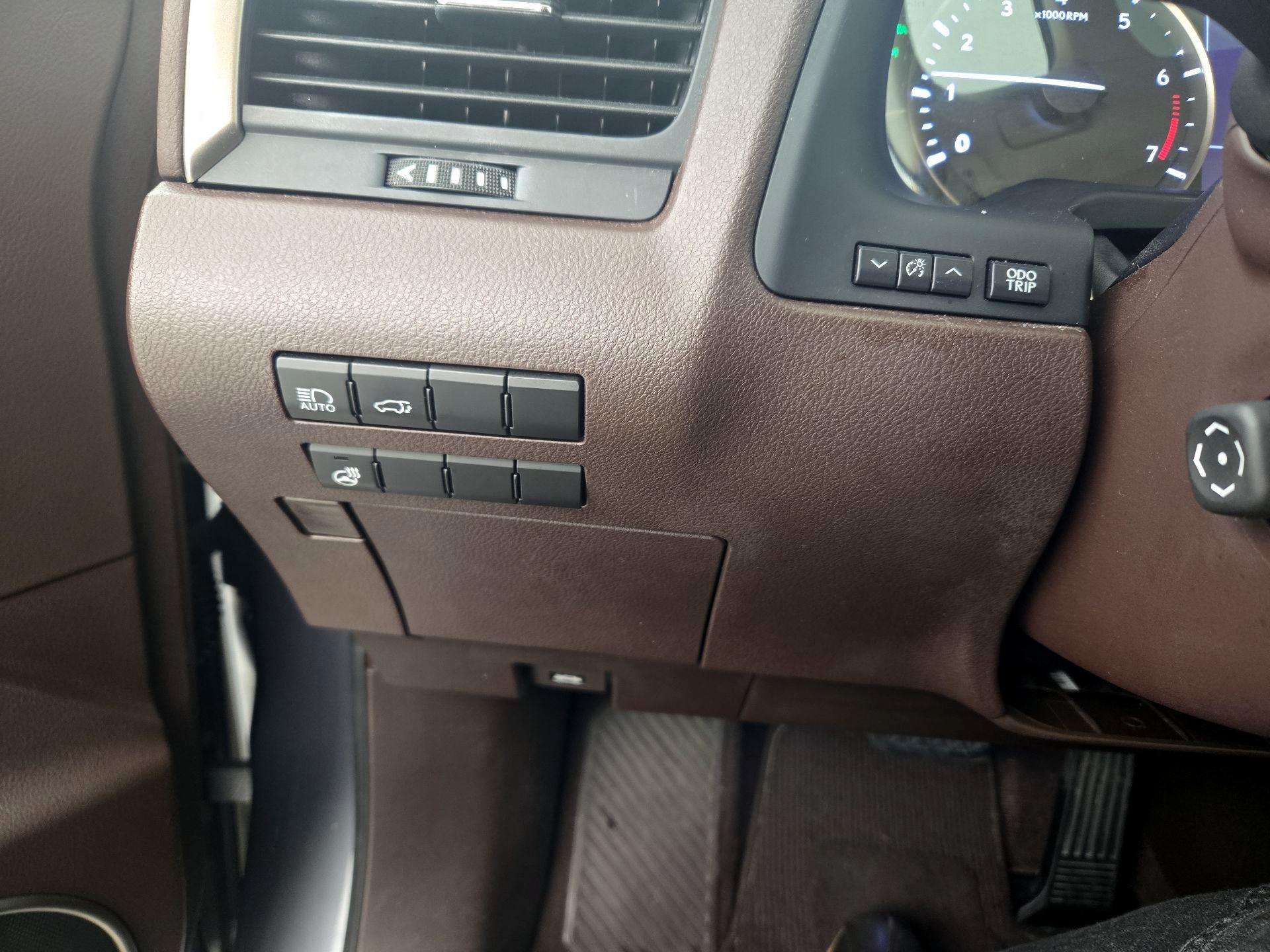 Thumbnail: 2017 Lexus RX - 13