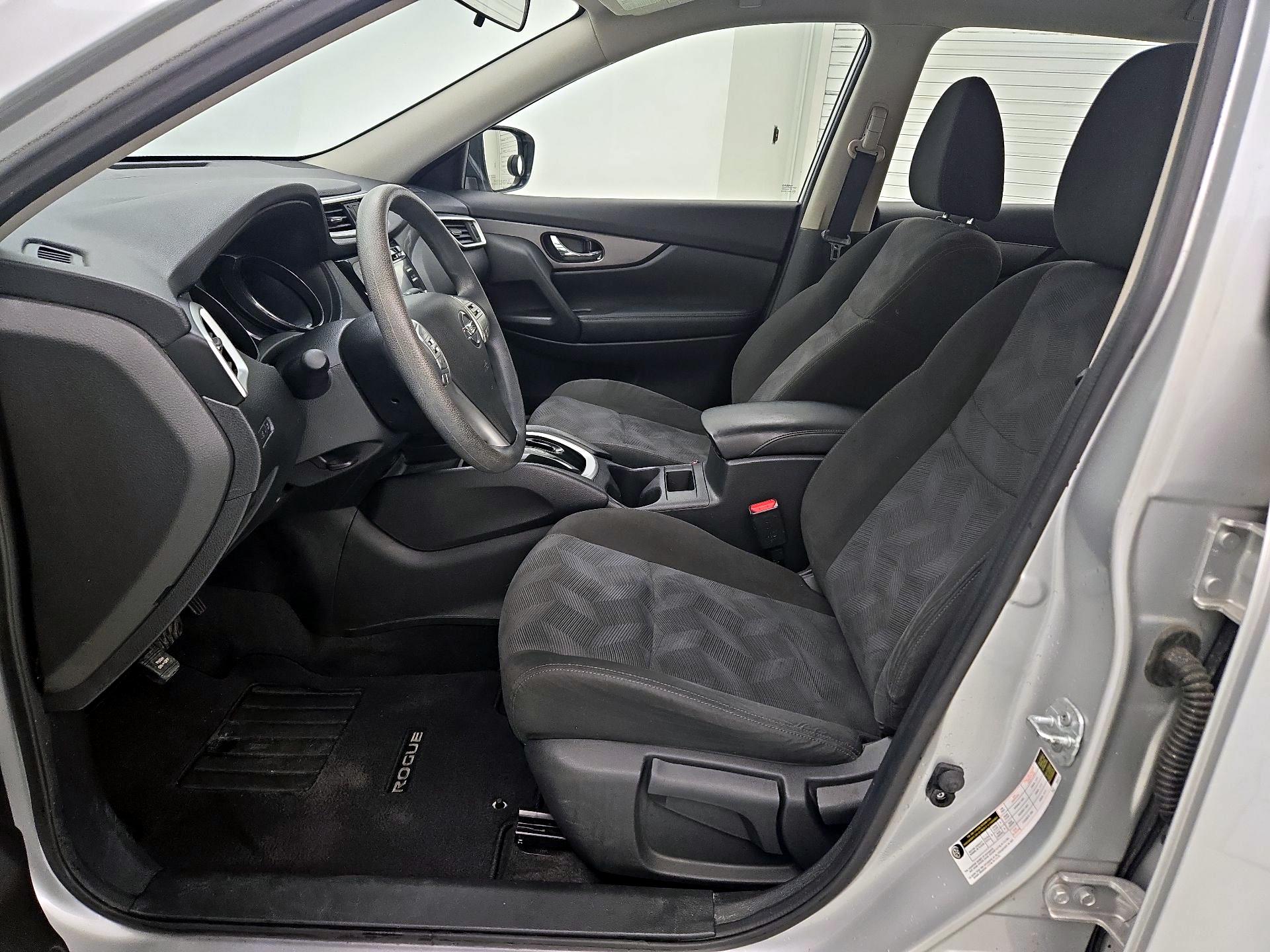 Thumbnail: 2016 Nissan Rogue - 11