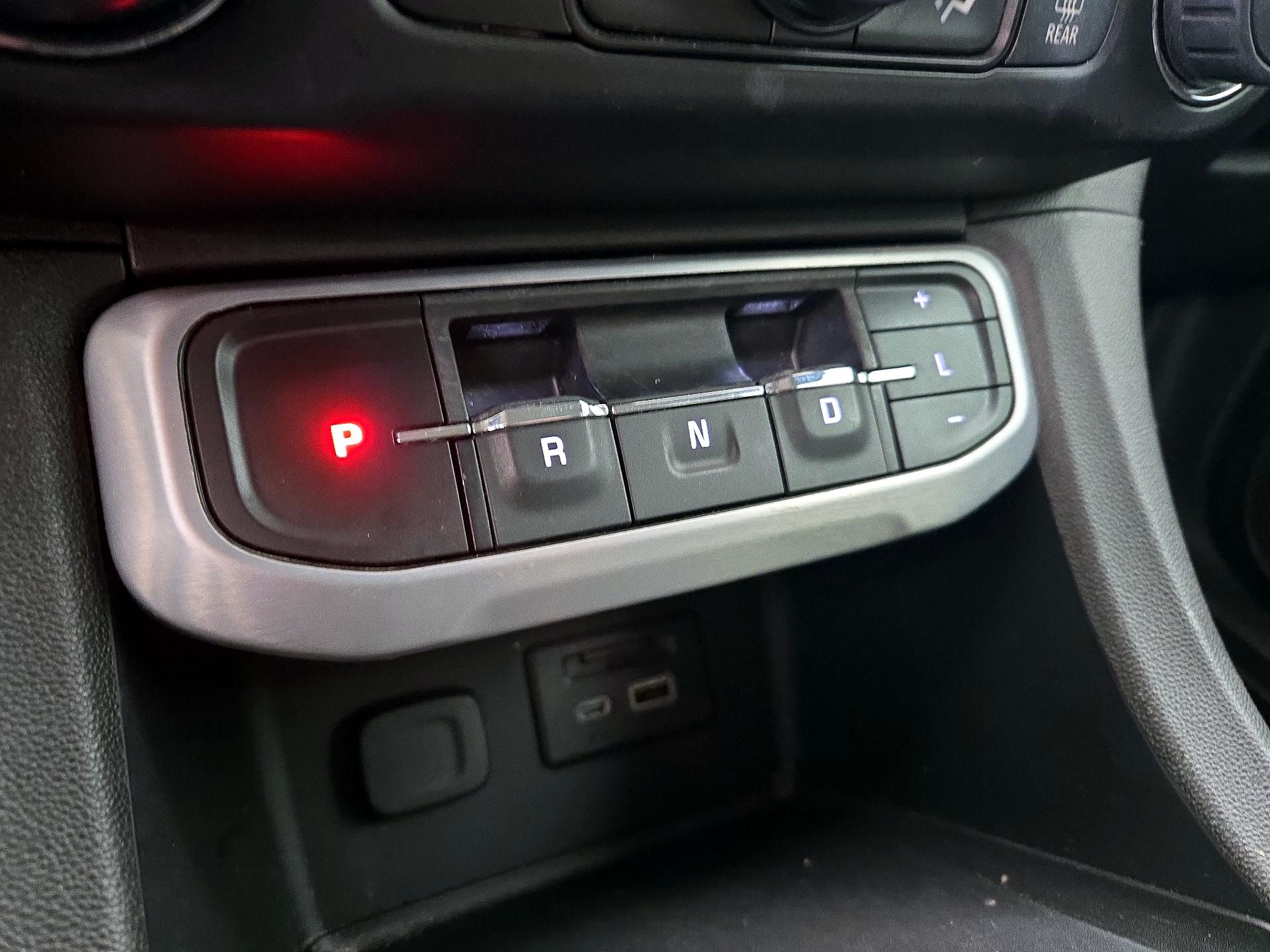 Thumbnail: 2020 GMC Acadia - 18