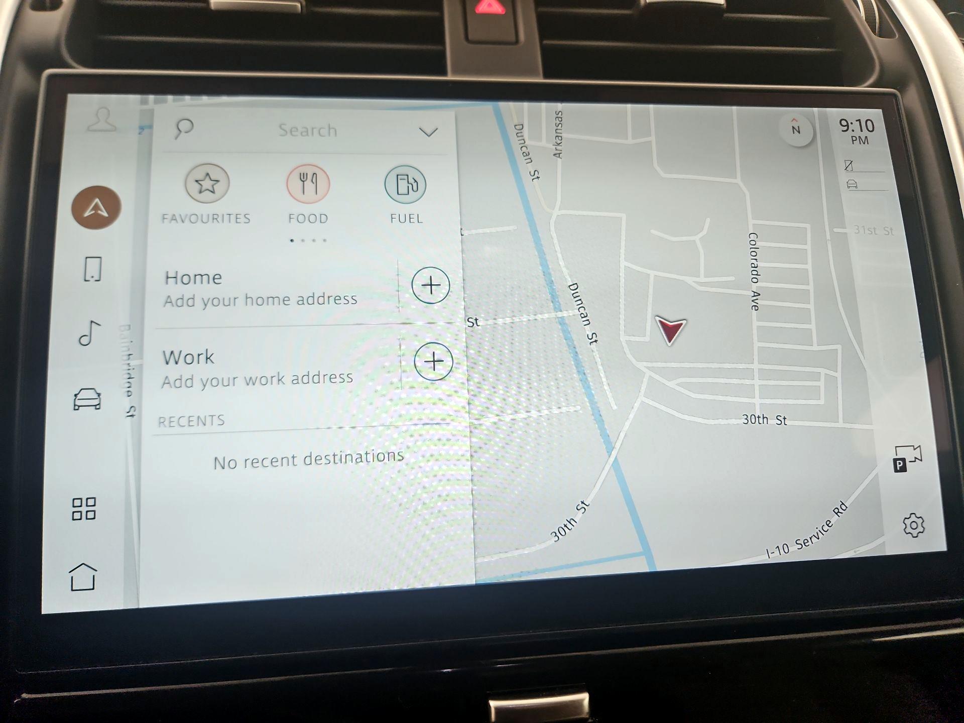 Thumbnail: 2023 Land Rover Discovery - 14