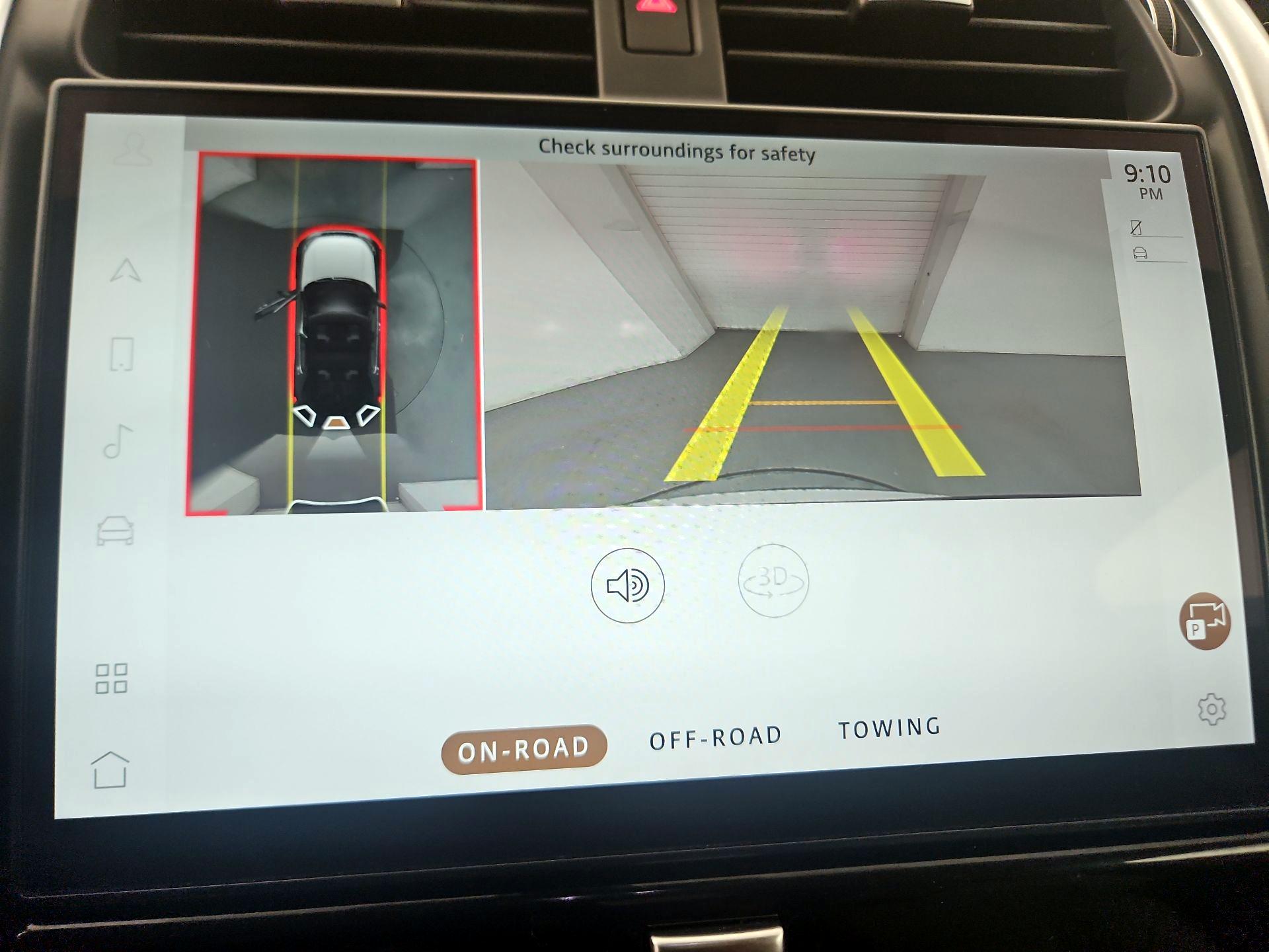 Thumbnail: 2023 Land Rover Discovery - 15