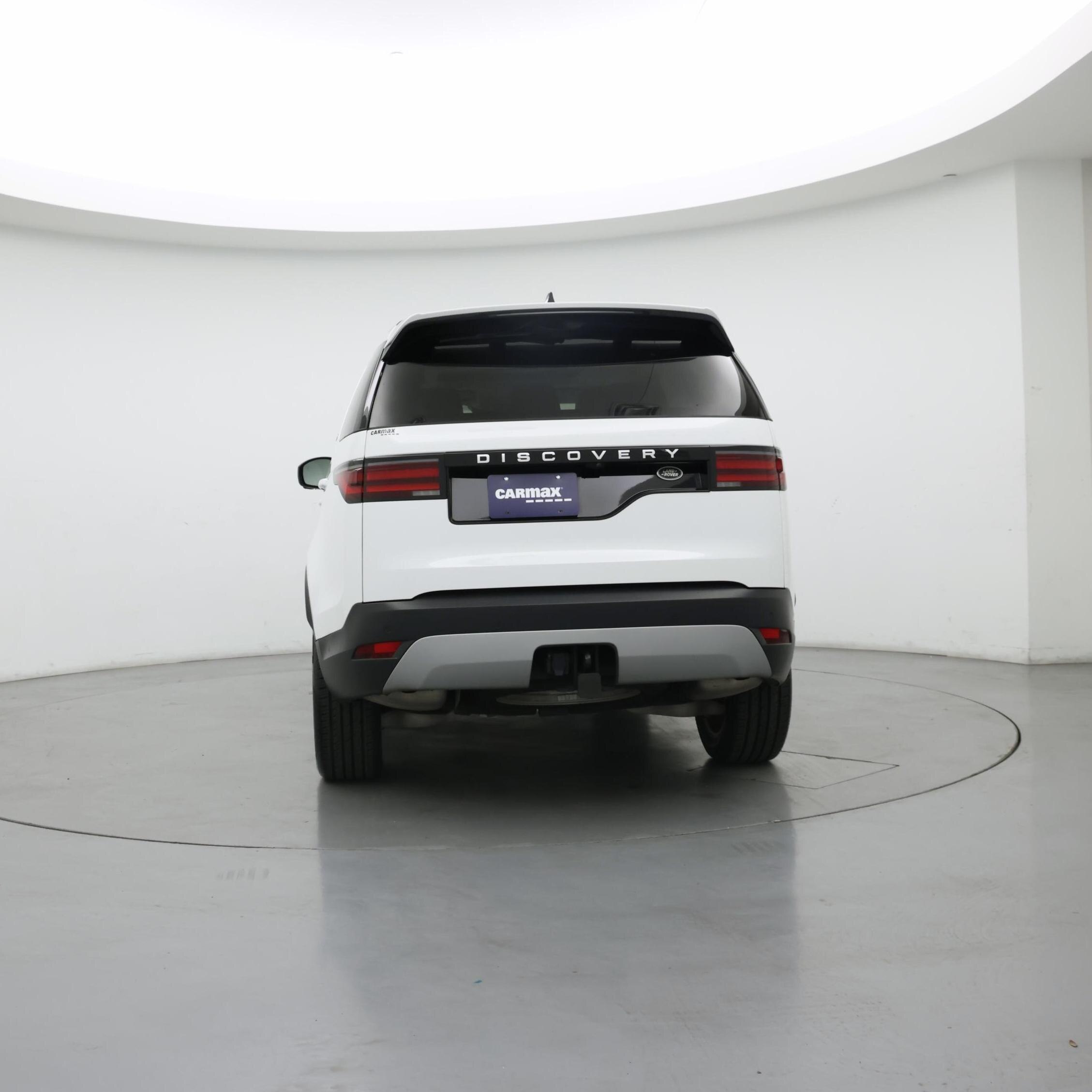 Thumbnail: 2023 Land Rover Discovery - 6