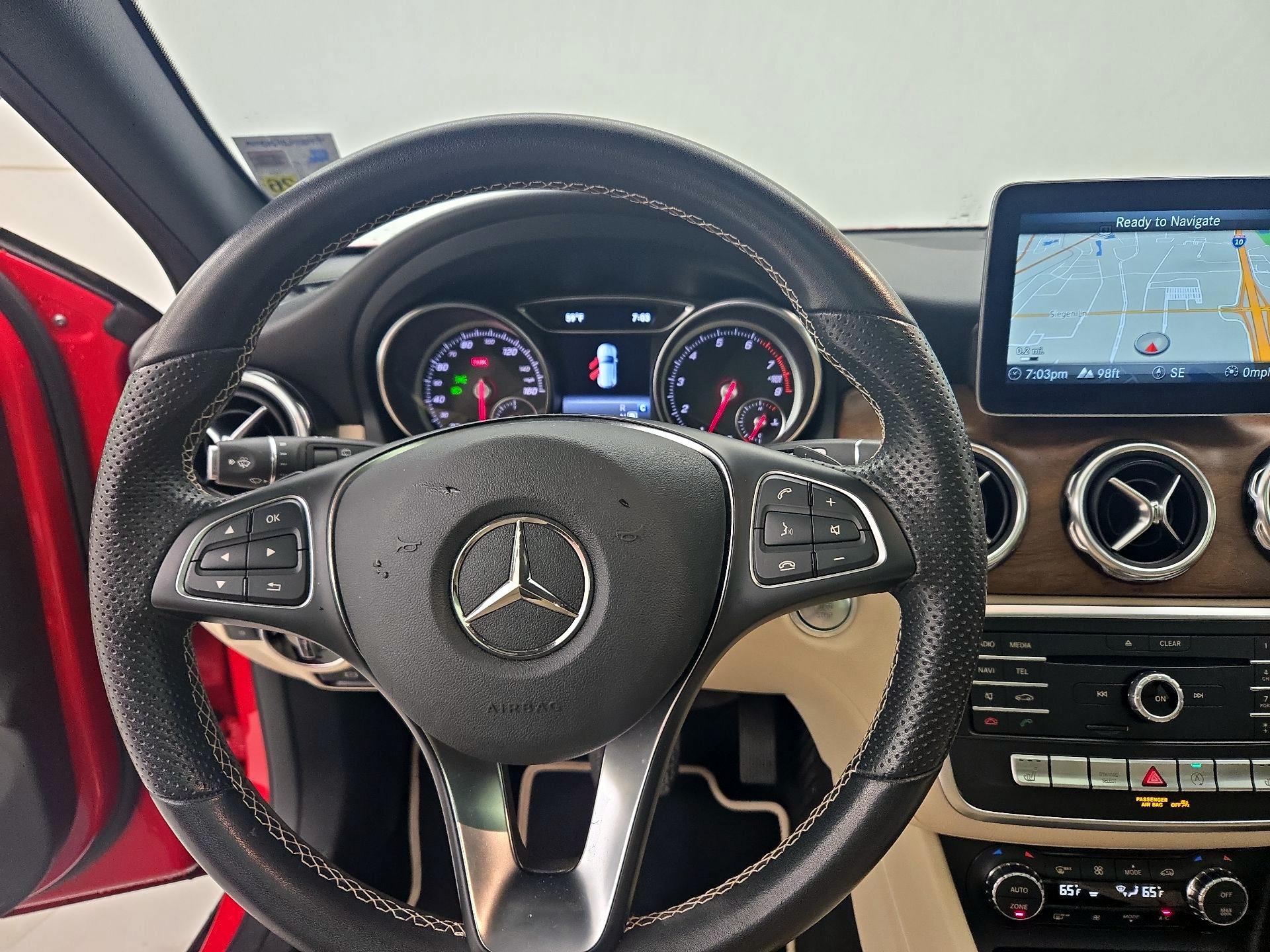 Thumbnail: 2019 Mercedes-Benz GLA - 10