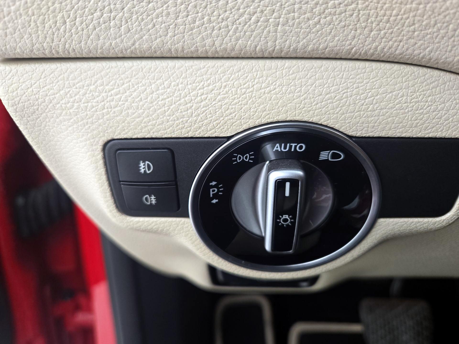 Thumbnail: 2019 Mercedes-Benz GLA - 13