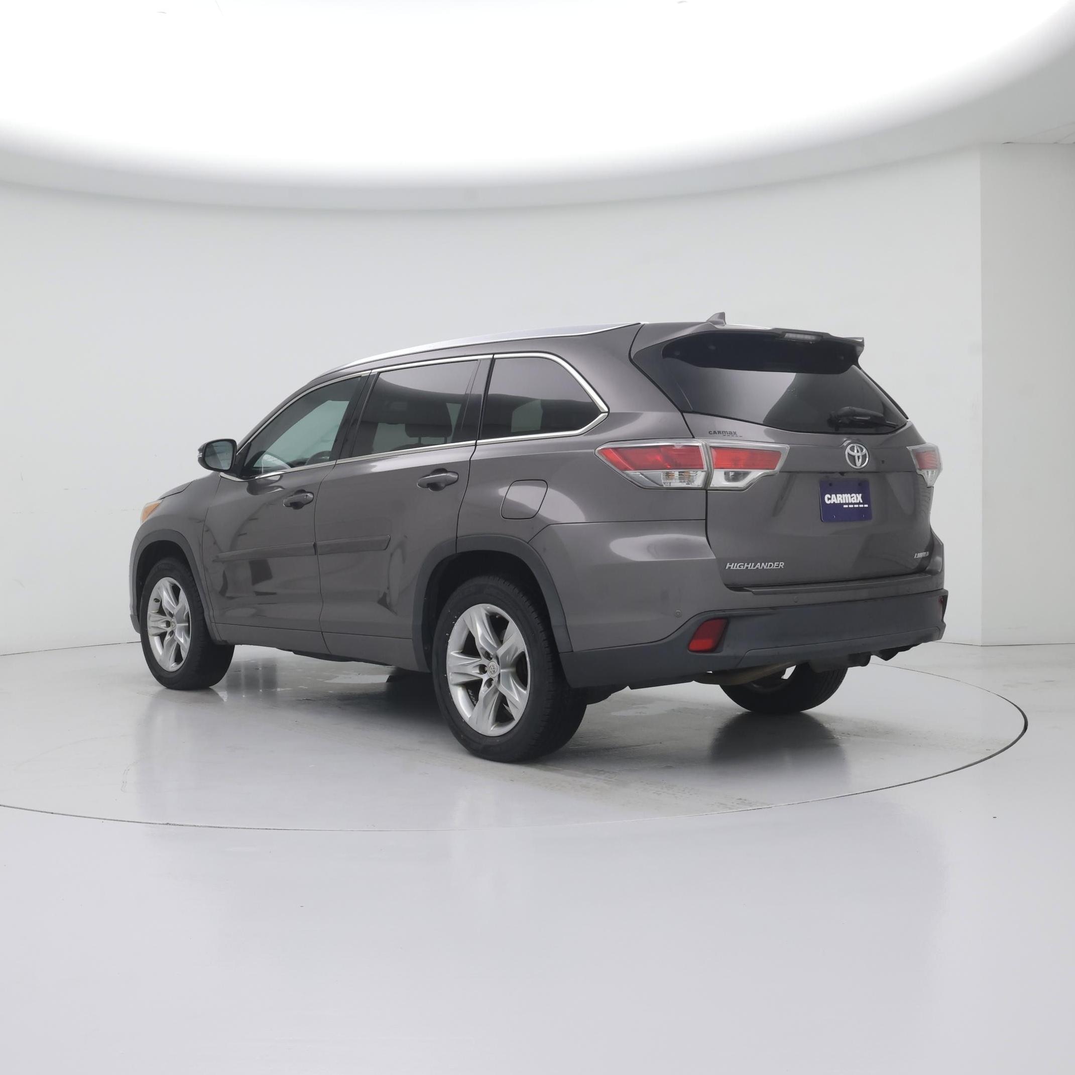 Thumbnail: 2015 Toyota Highlander - 2