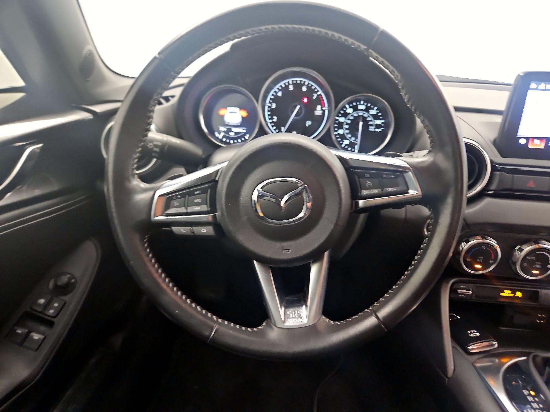 Thumbnail: 2021 Mazda MX-5 Miata - 10