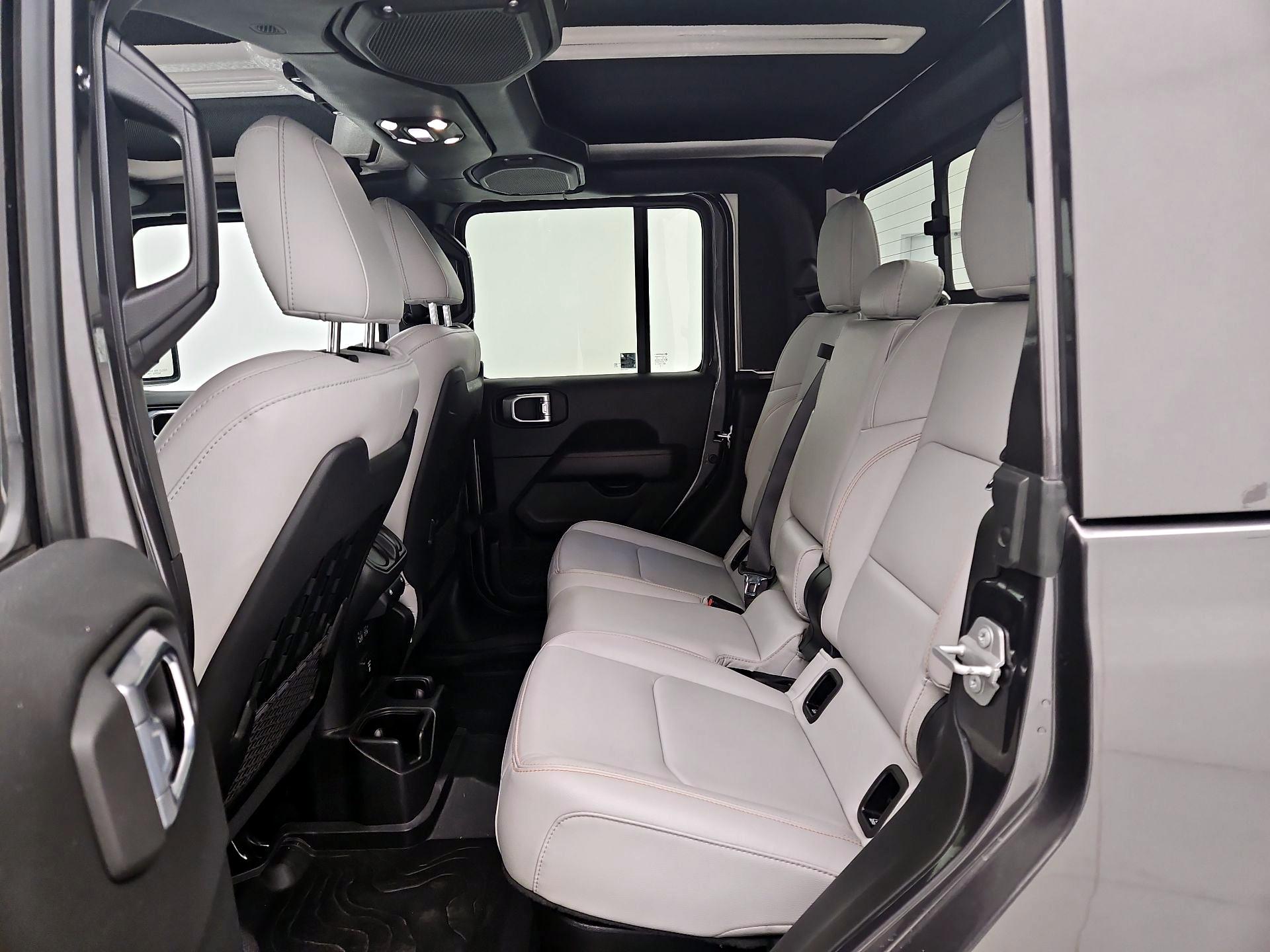 Thumbnail: 2021 Jeep Gladiator - 20