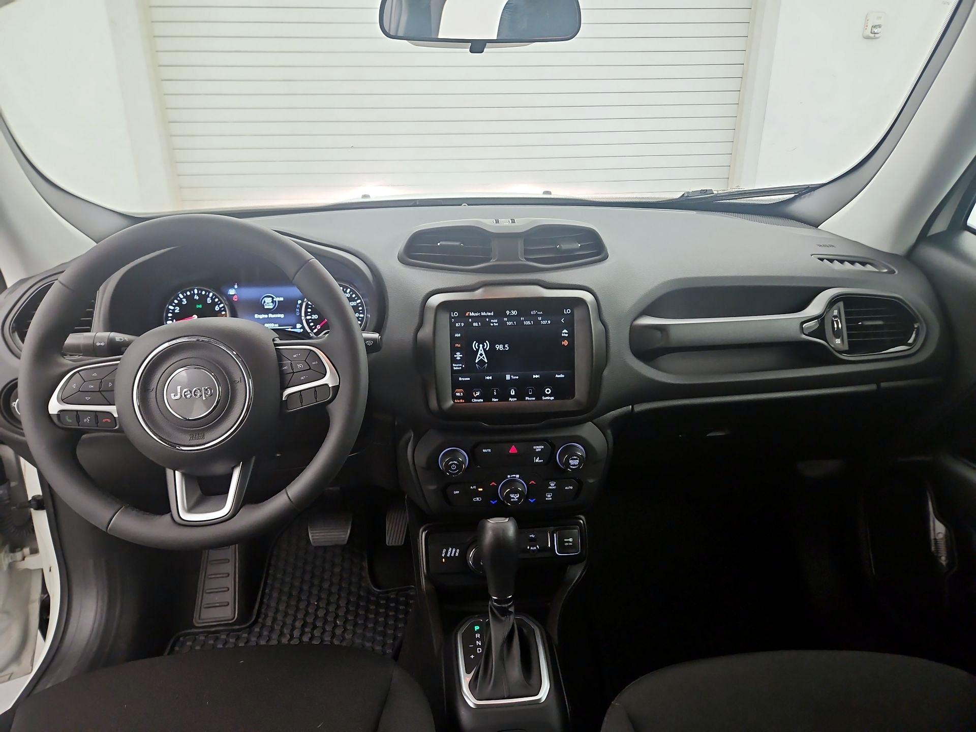 Thumbnail: 2023 Jeep Renegade - 9