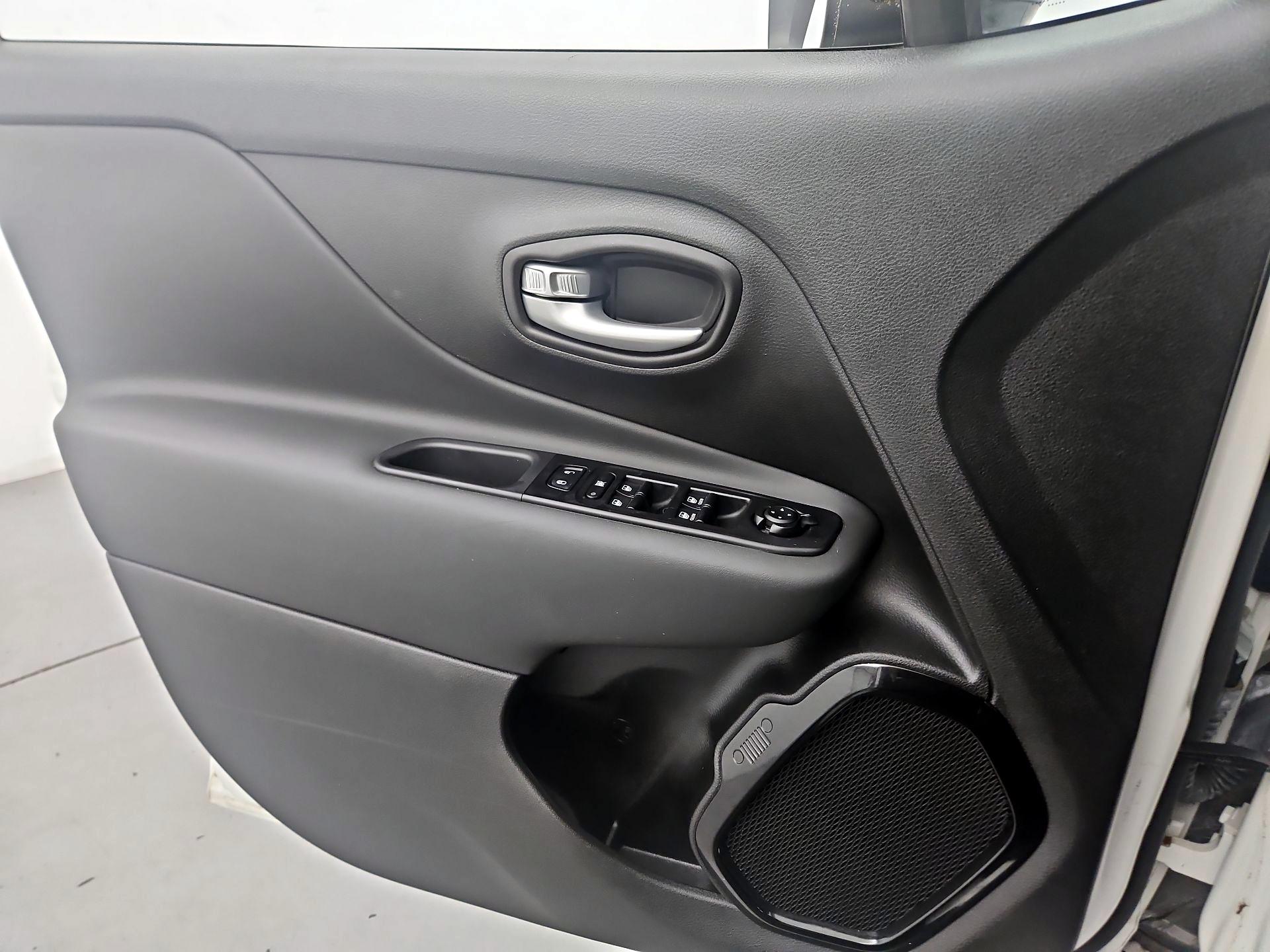 Thumbnail: 2023 Jeep Renegade - 12