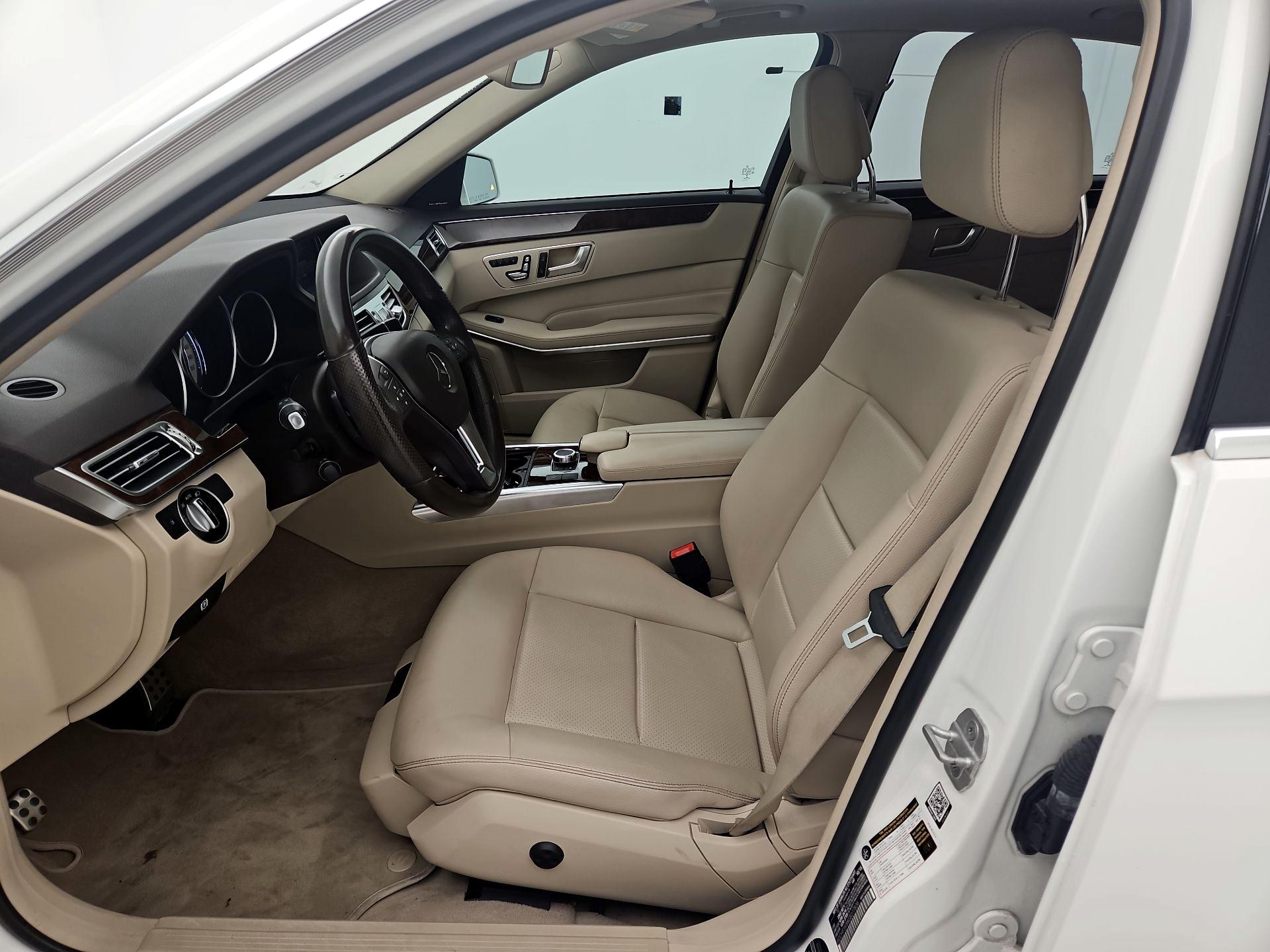 Thumbnail: 2016 Mercedes-Benz E-Class - 11