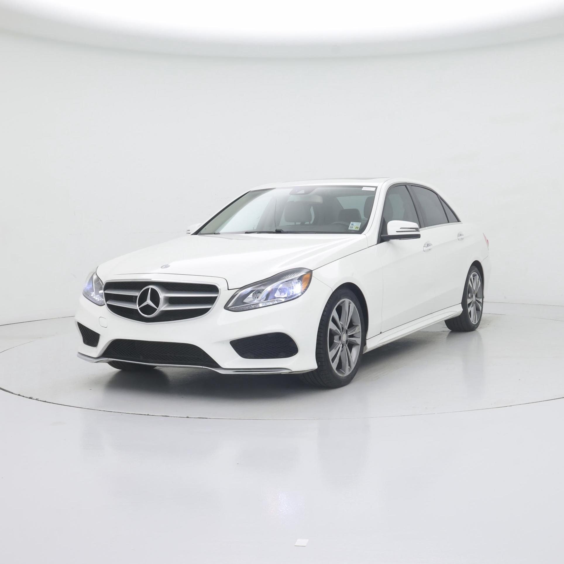 Thumbnail: 2016 Mercedes-Benz E-Class - 4